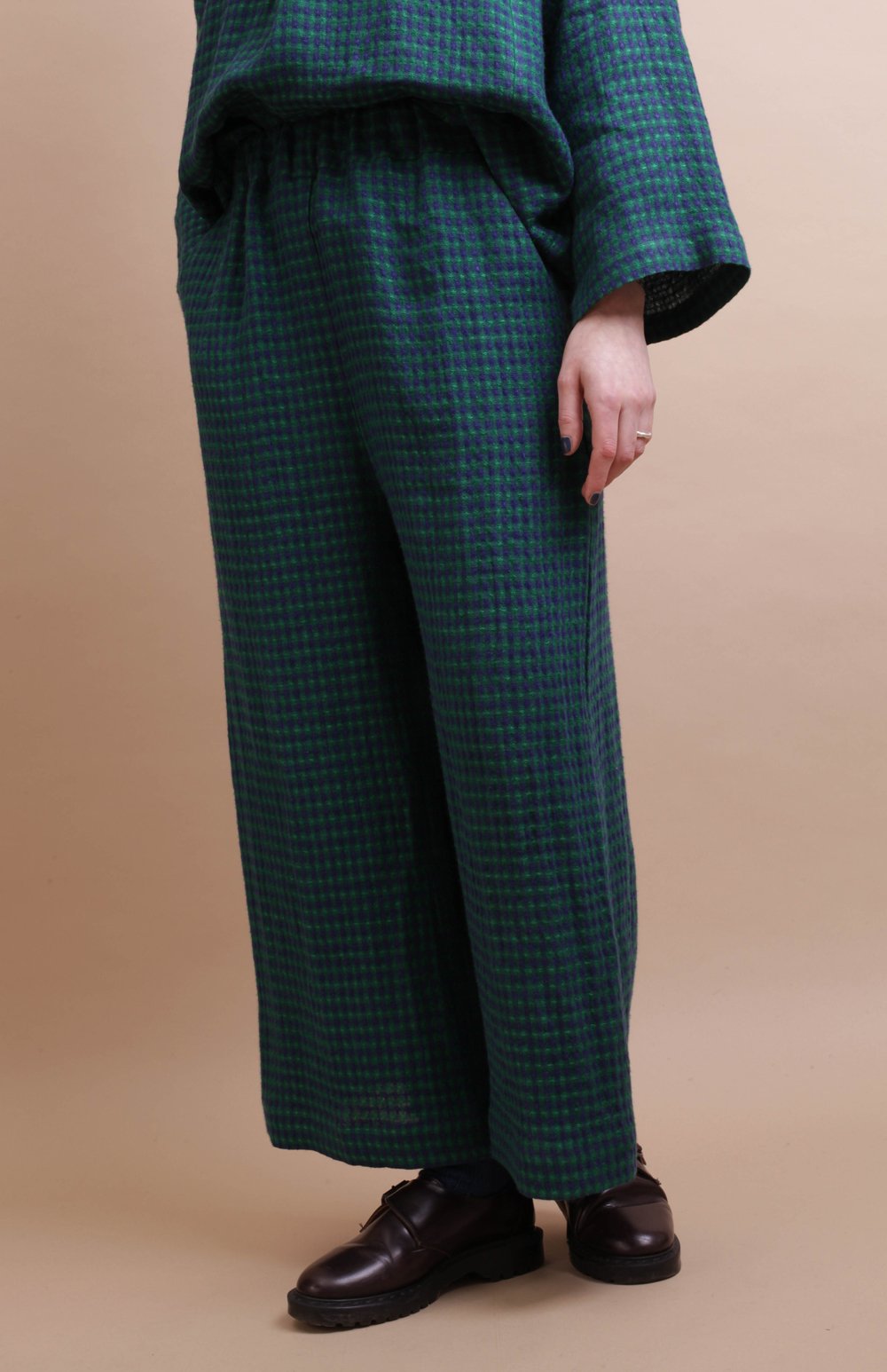 Nadinoo_Navy_Green_check_trousers_3.jpg