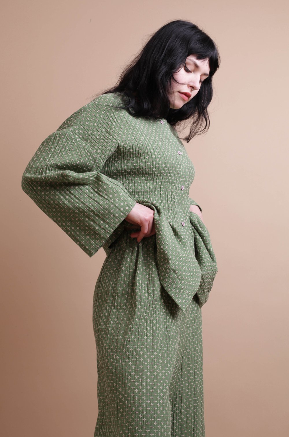 Nadinoo_Black_Pea_Stitch-Shirt_17.jpg