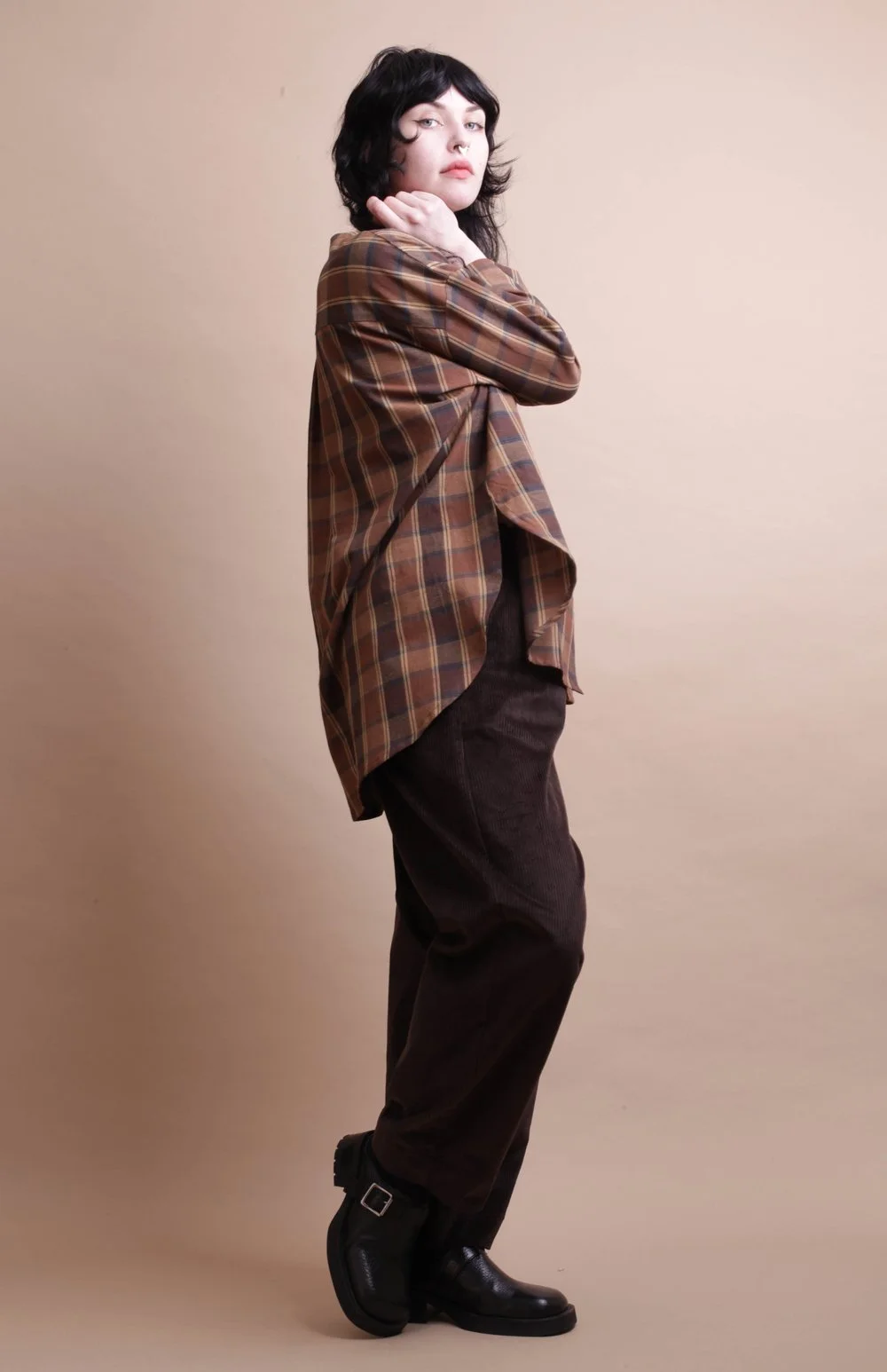 Nadinoo_coffee_Plaid_shirt_9.jpg