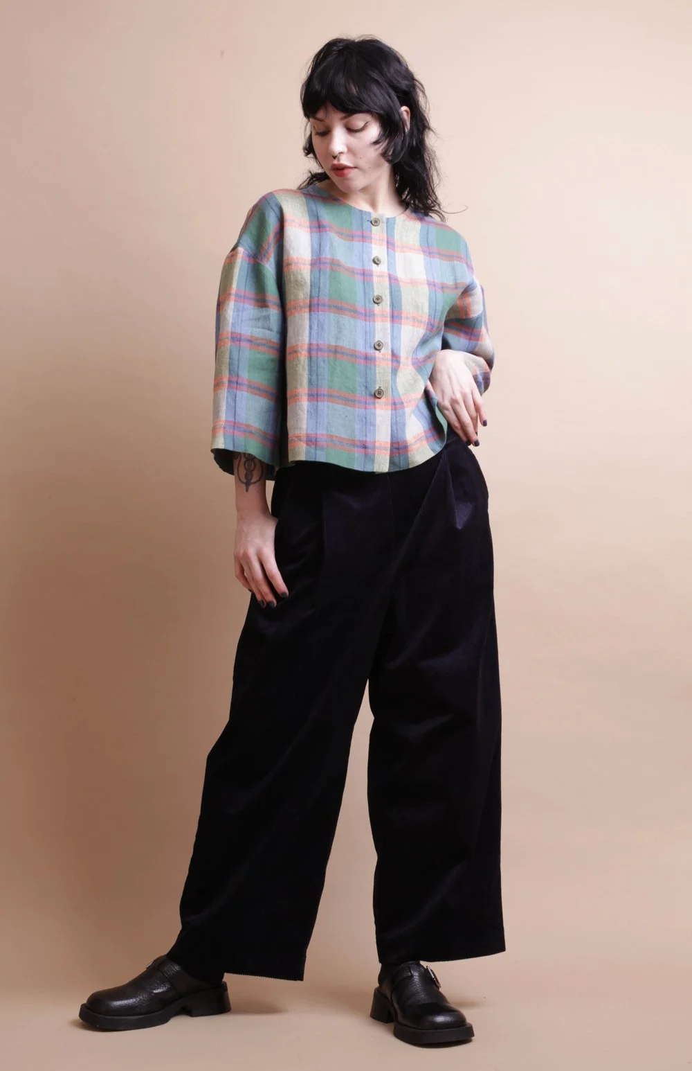 Nadinoo_blue_green_plaid_shirt_11.jpg