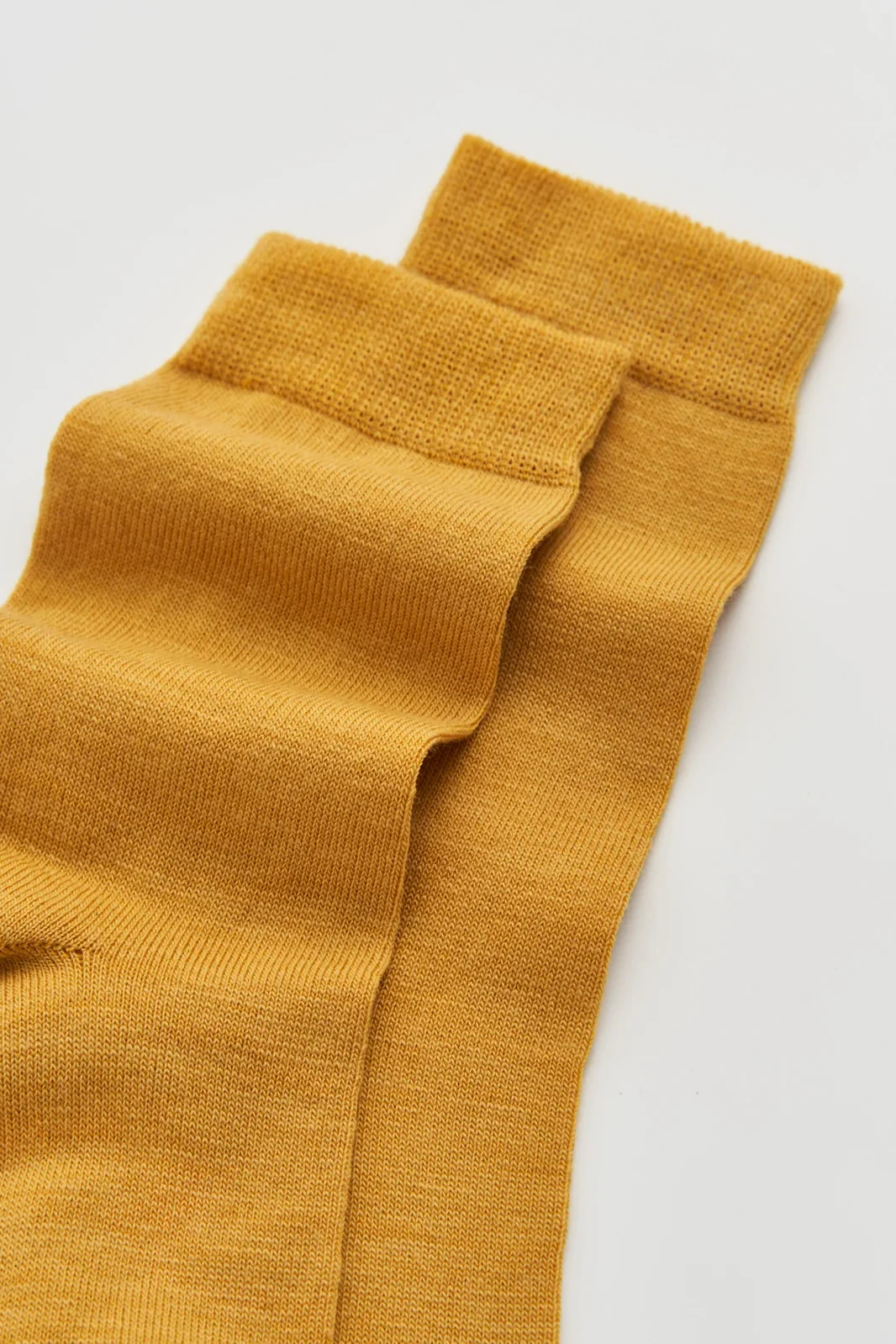 Pairs_25Jul_Merino-GoldenYellow-MERMUSTS25-2.png.webp