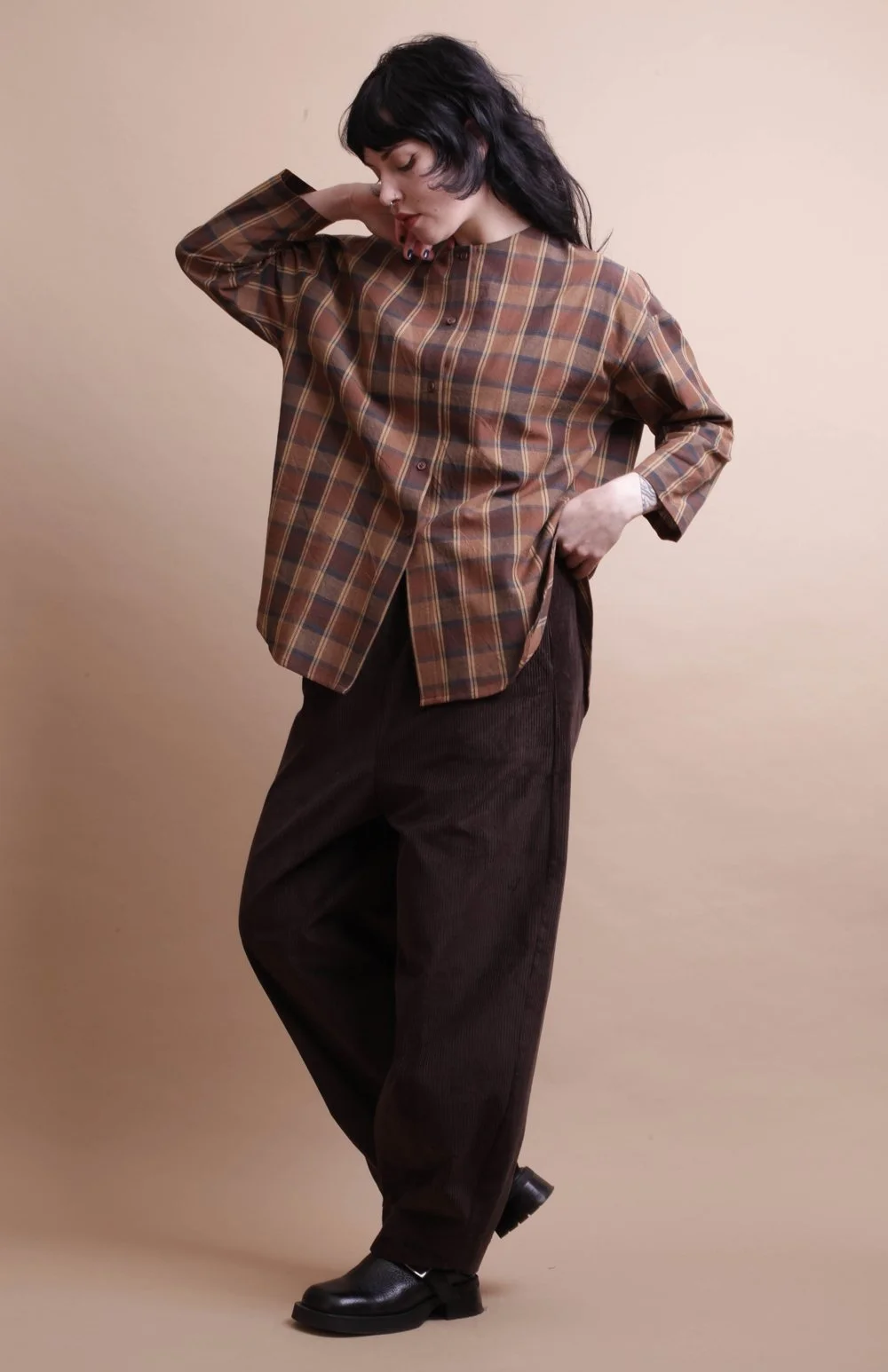 Nadinoo_coffee_Plaid_shirt_8.jpg