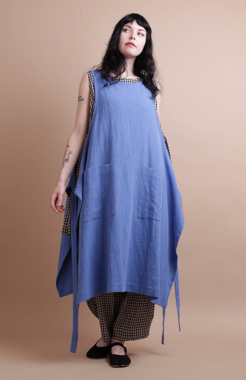 Nadinoo_Mid_Artist_Pinafore_Cornflower_18.jpg