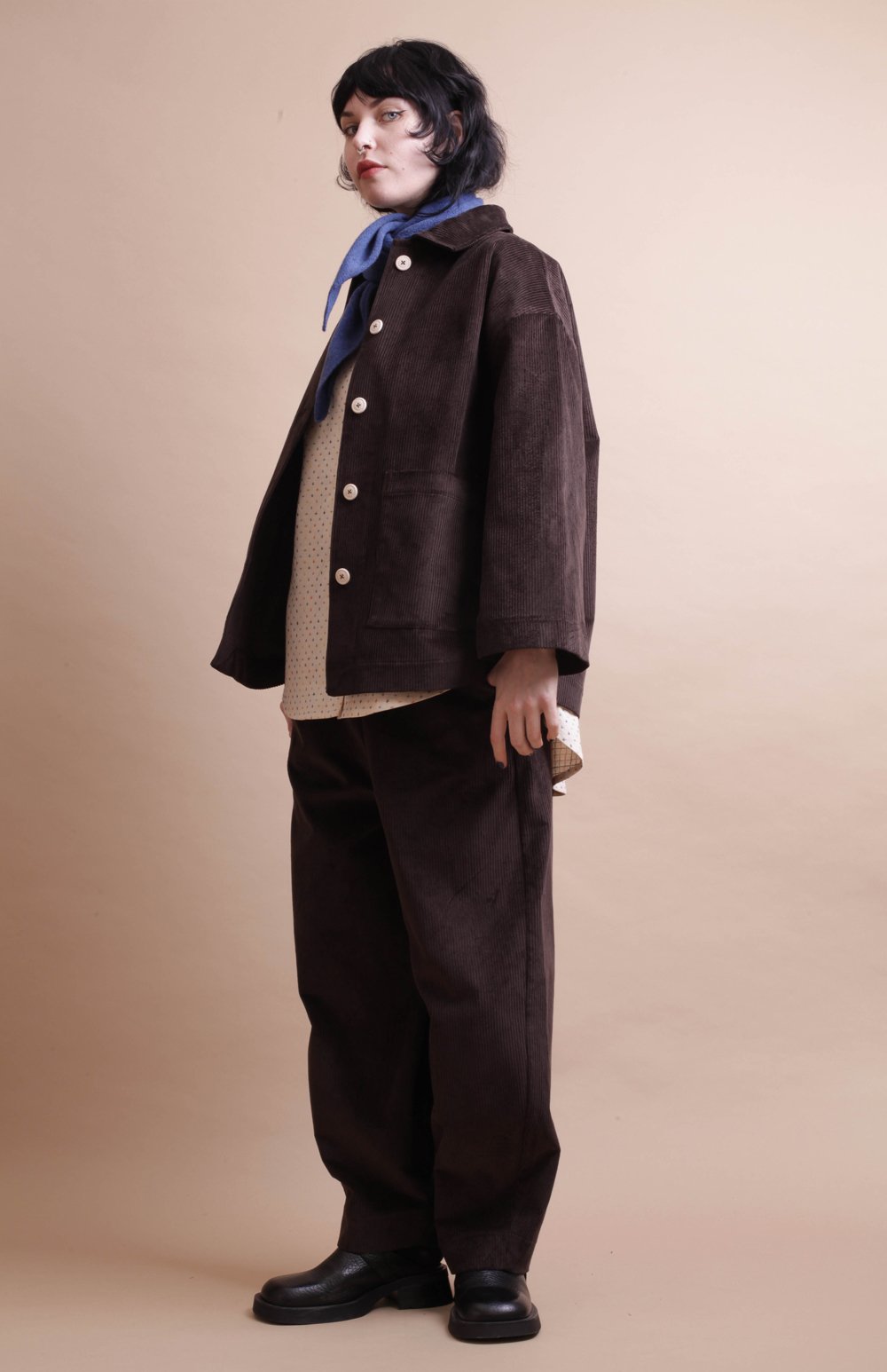Nadinoo_Coffee_corduroy_workers_Jacket_4.jpg