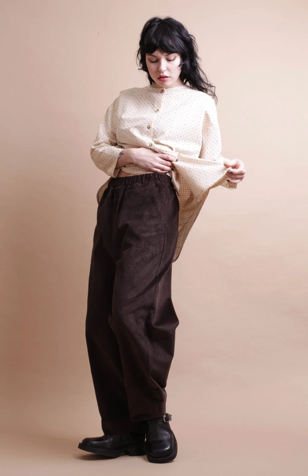 Nadinoo_Coffee_corduroy_balloon_trousers_1.jpg