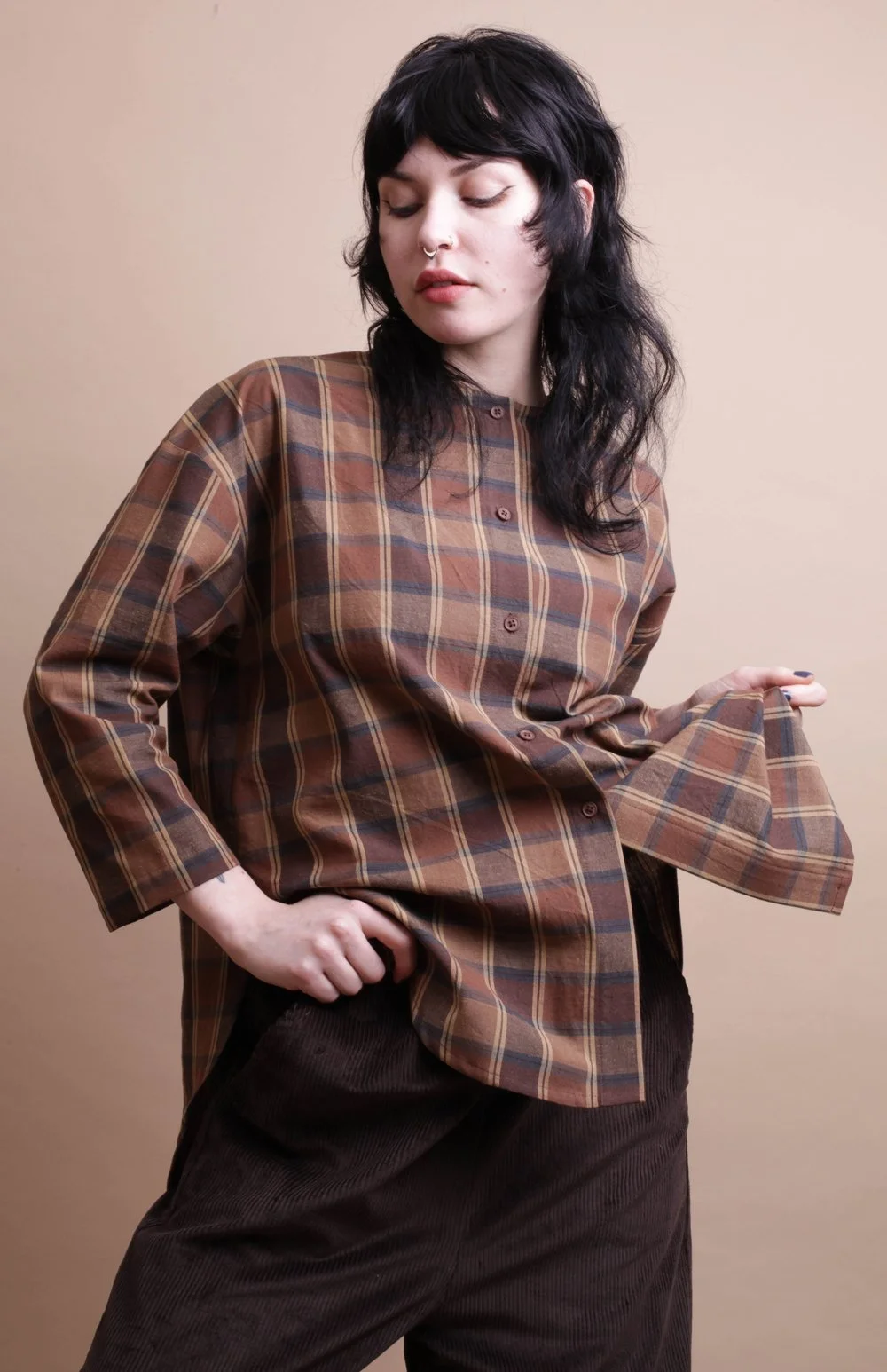 Nadinoo_coffee_Plaid_shirt_16.jpg