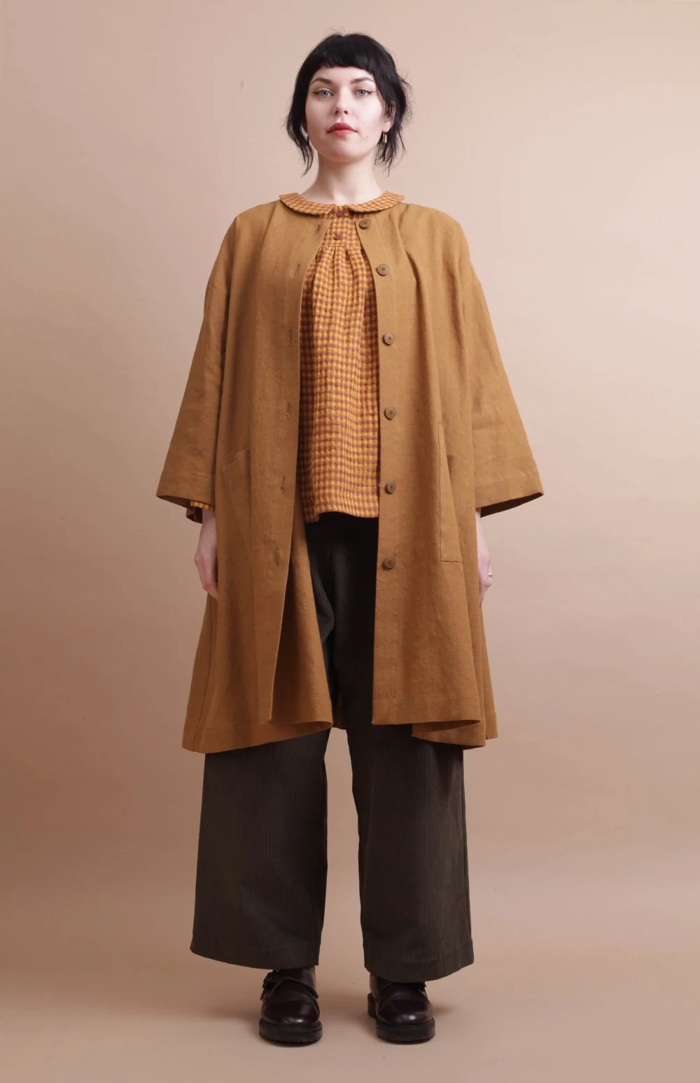 Nadinoo_Bronze_Trapeze_jacket_2.jpg