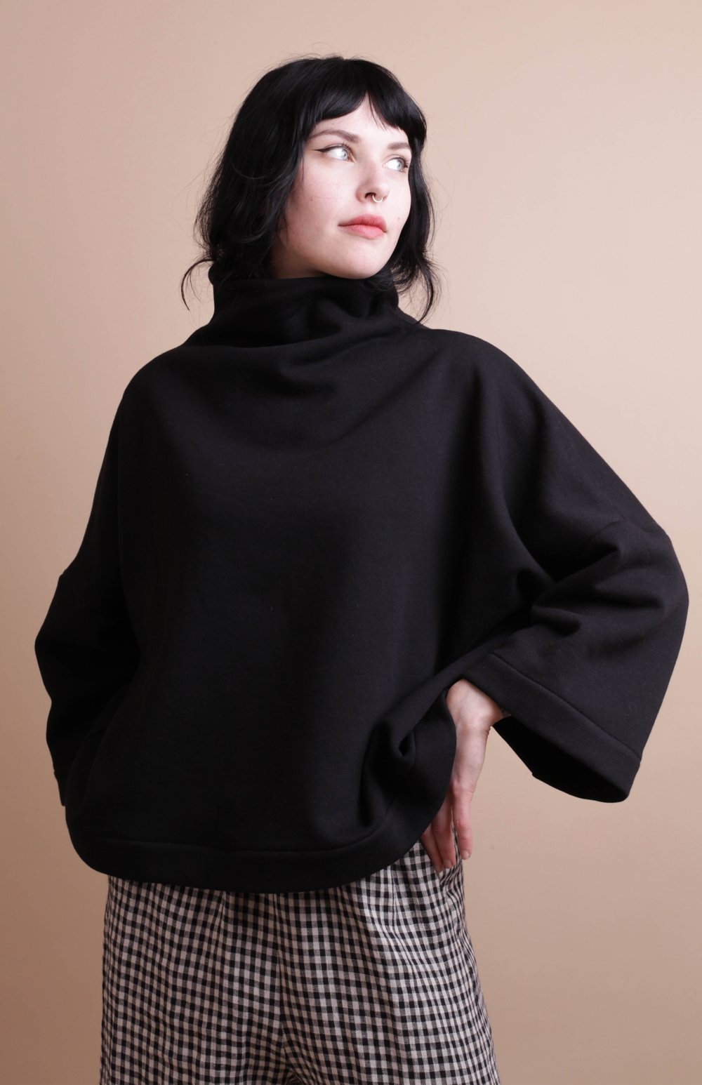 Nadinoo_Charcoal_smock_top_10.jpg