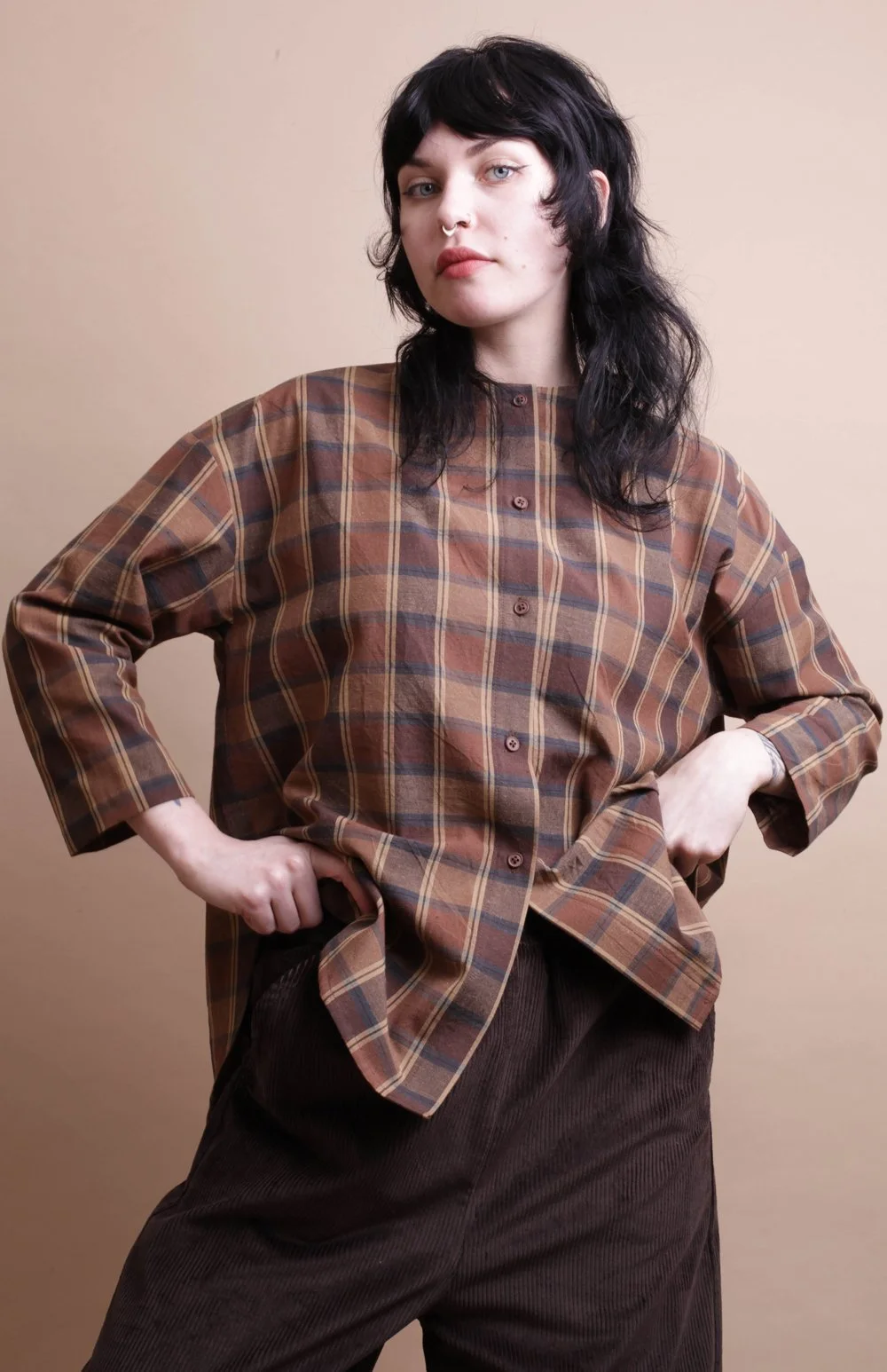 Nadinoo_coffee_Plaid_shirt_13.jpg