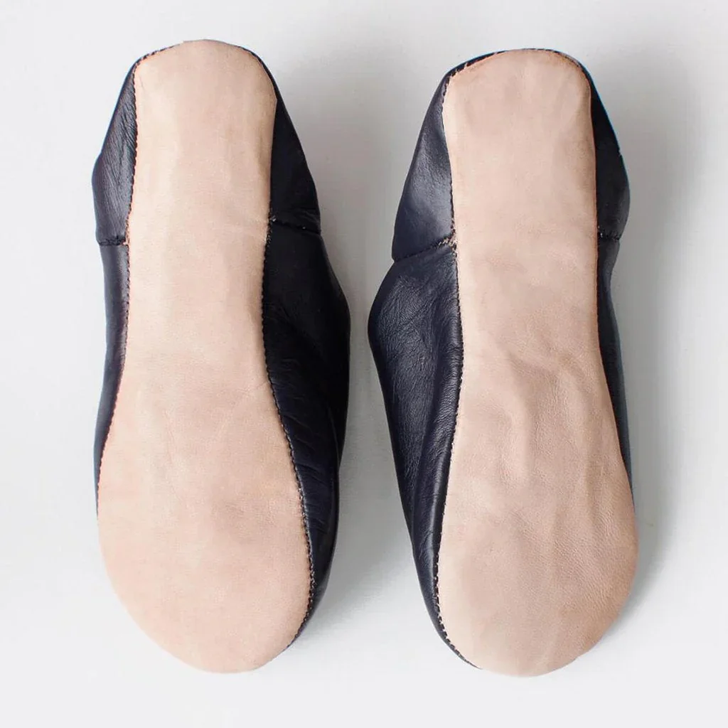Bohemia-Moroccan-Babouche-Basic-Slippers-Black-3_1136x.progressive_f5fc48b3-6a4c-456d-85e9-a0206f86be4b.jpg.webp