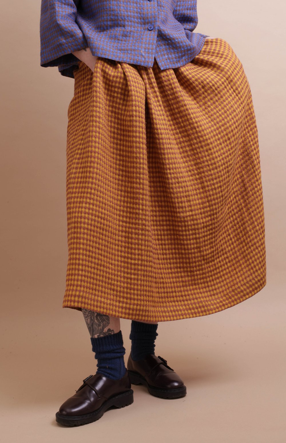 Nadinoo_Everyday_Skirt_ember_check_5.jpg