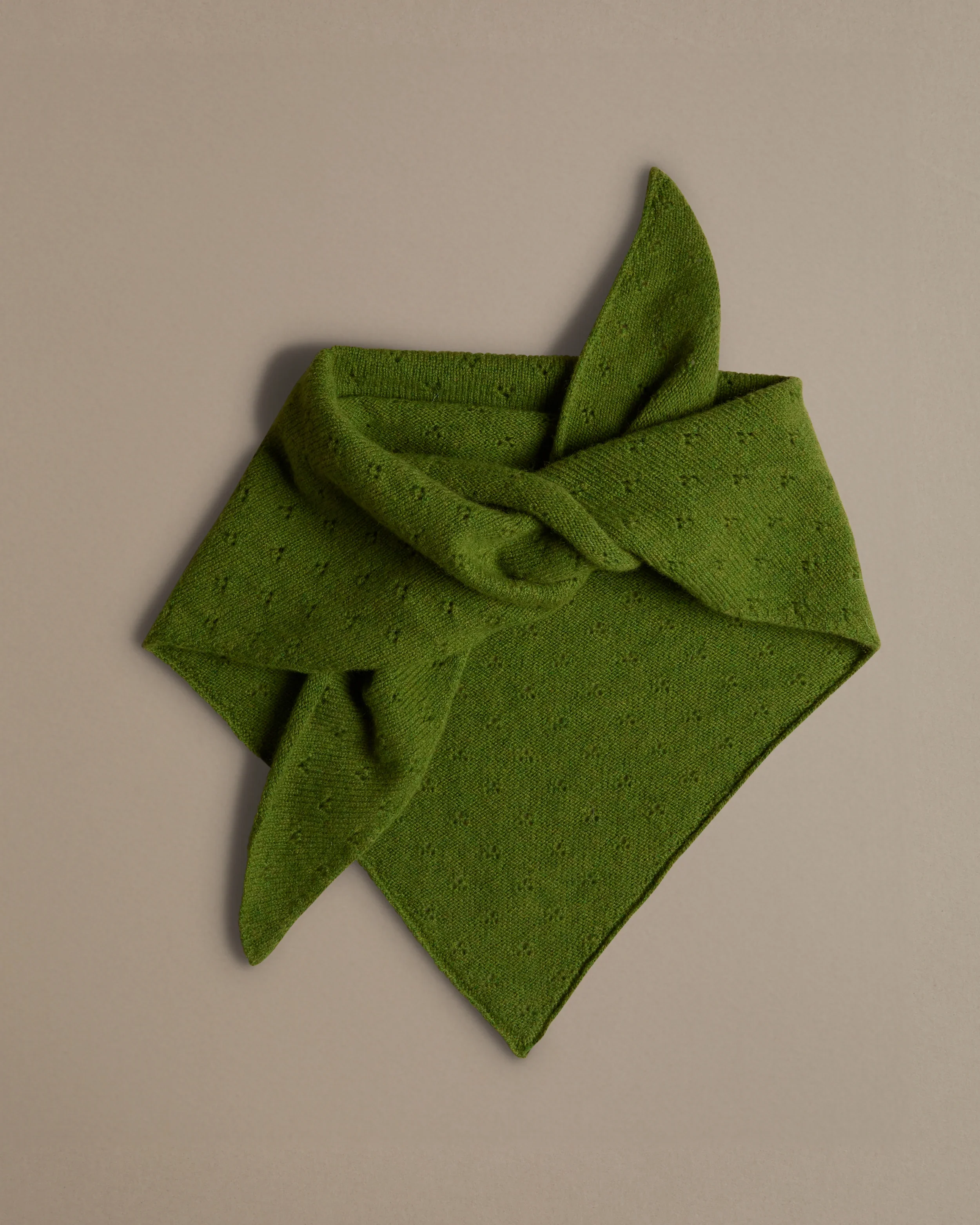 Rove_Scarves_11_b7724d21-b7de-42e1-8fe3-c5f7221b7f57_3000x.jpg.webp