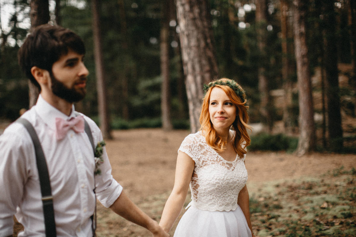bride in love with her husband