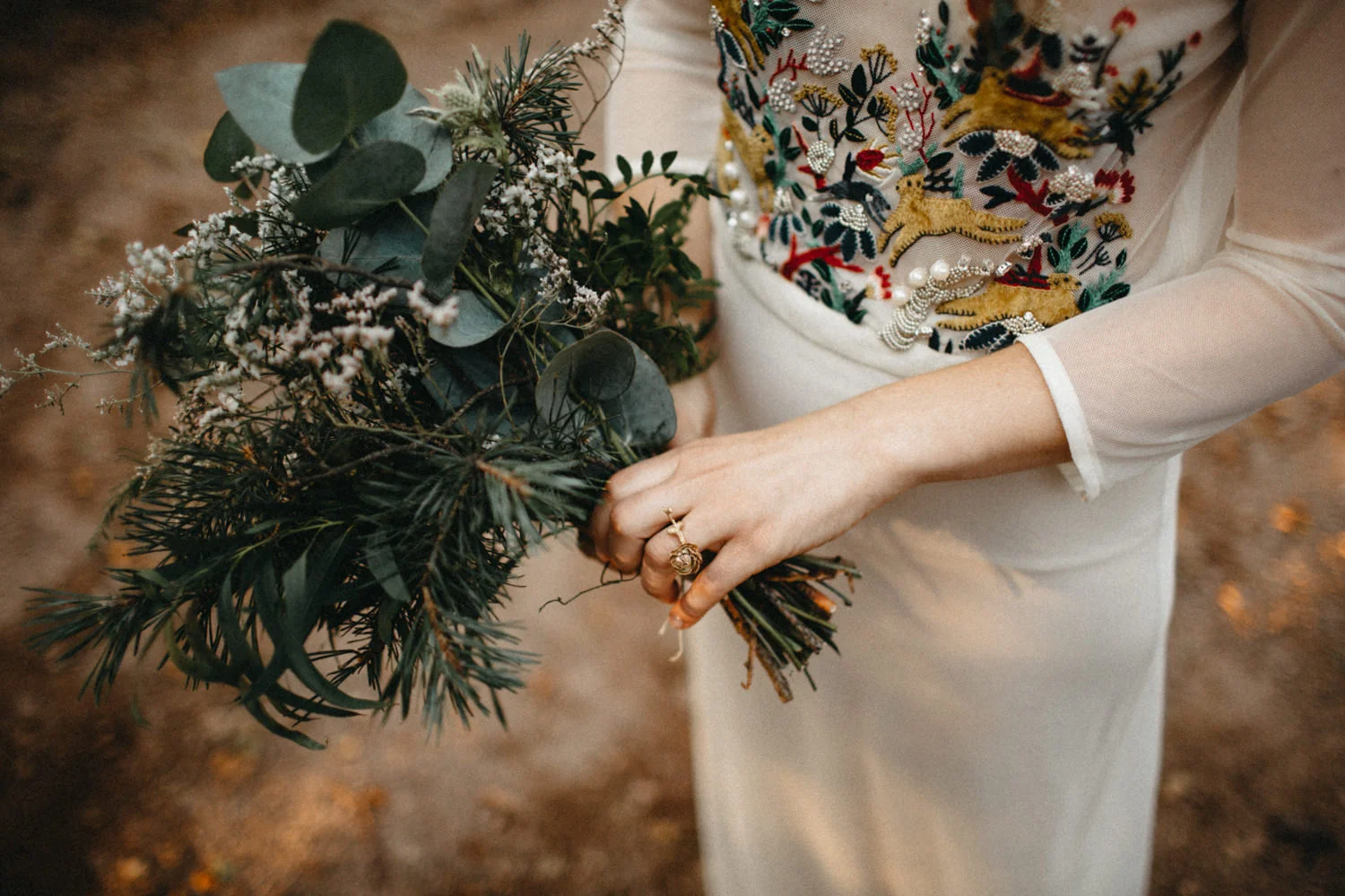 handmade details - ring, bouquet and wedding dress