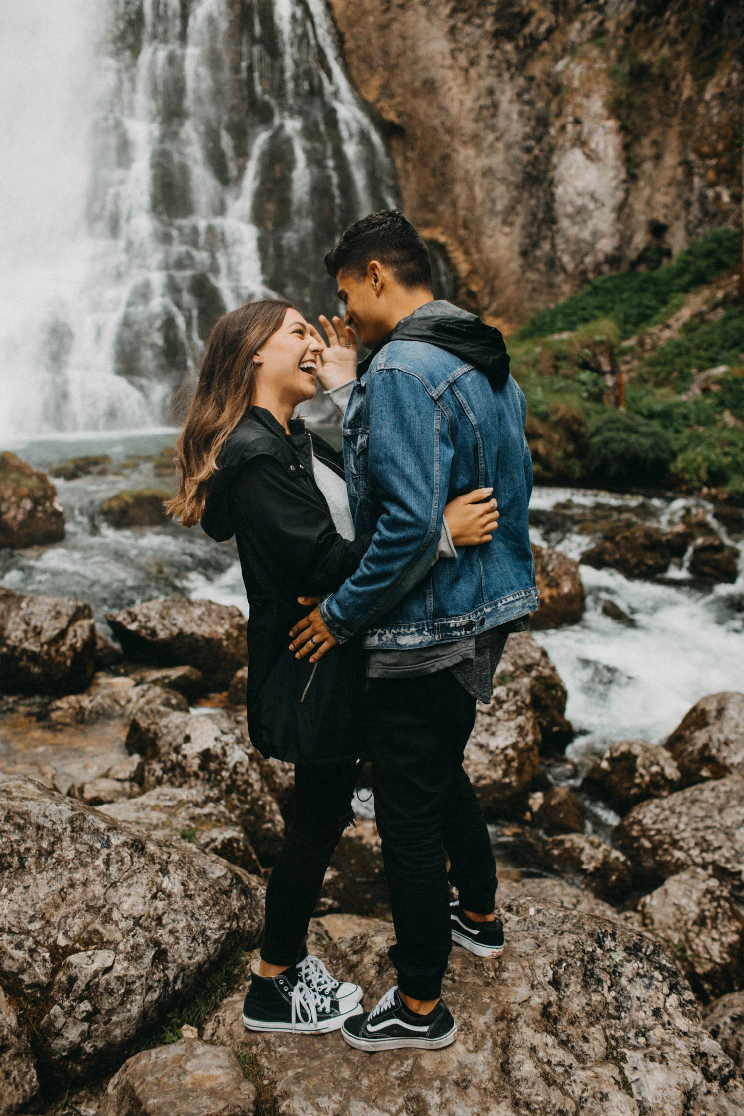 oregon-waterfall-wedding-7.jpg