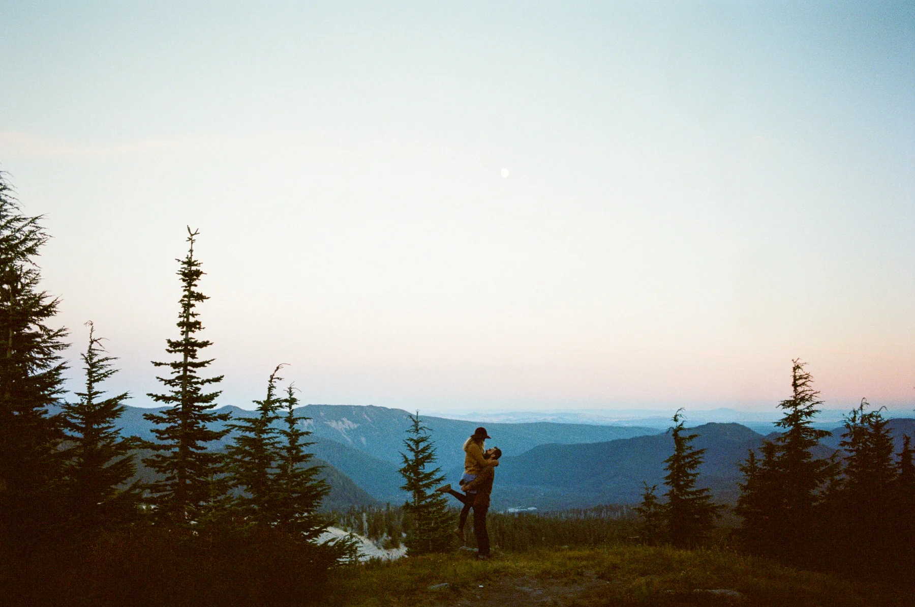 engagement photos on film leica
