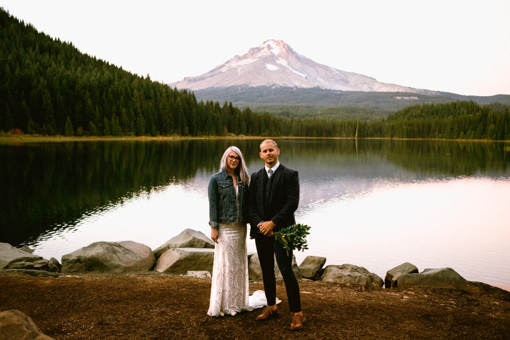 wedding portrait in front of trillium lake in oregon
