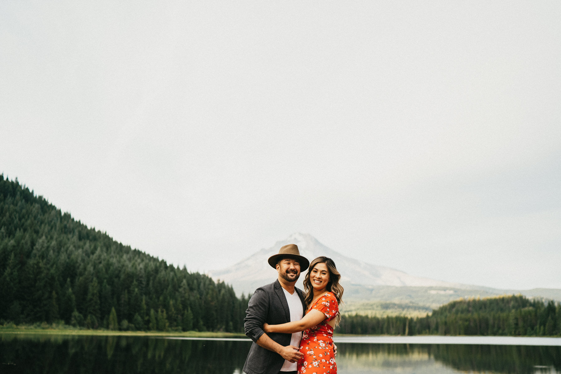 trillium-lake-engagement-photos-071.jpg