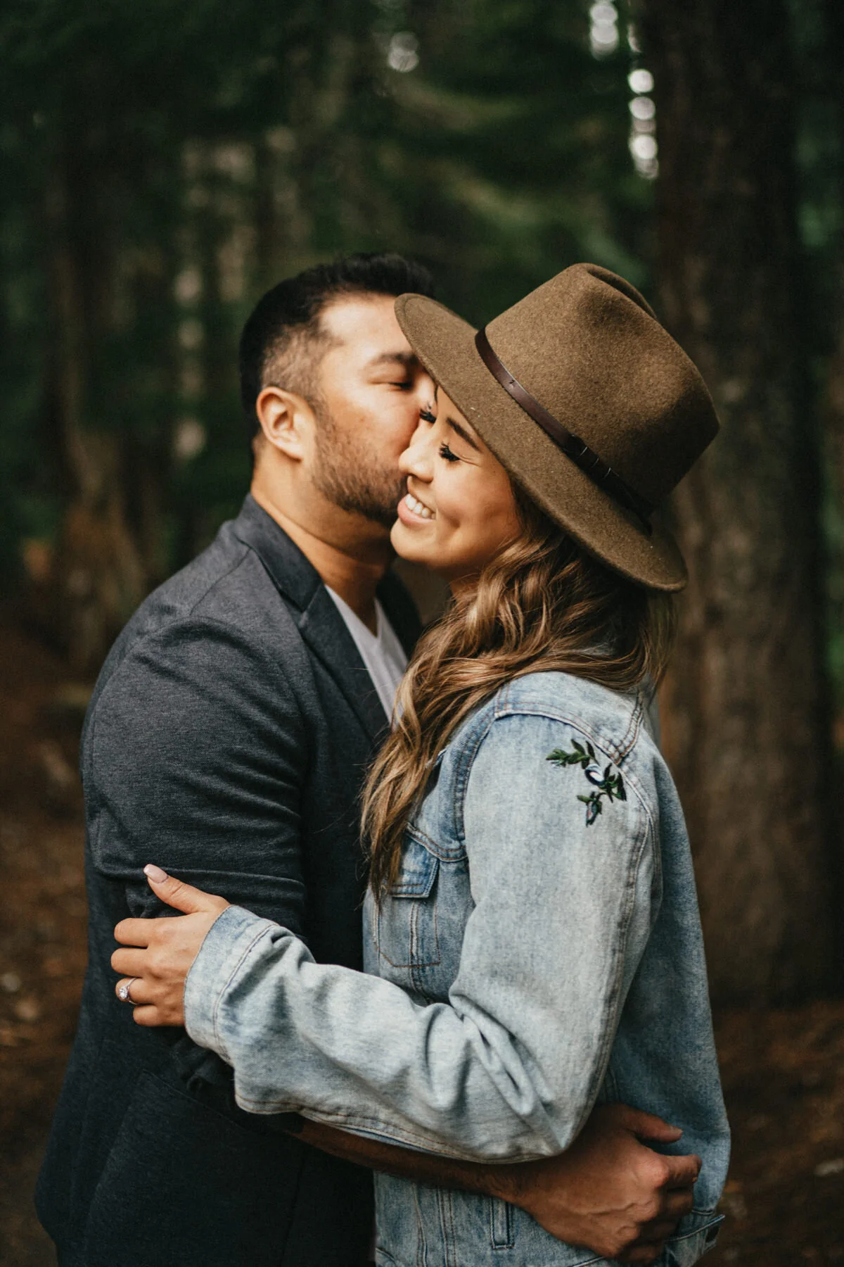 trillium-lake-engagement-photos-125.jpg