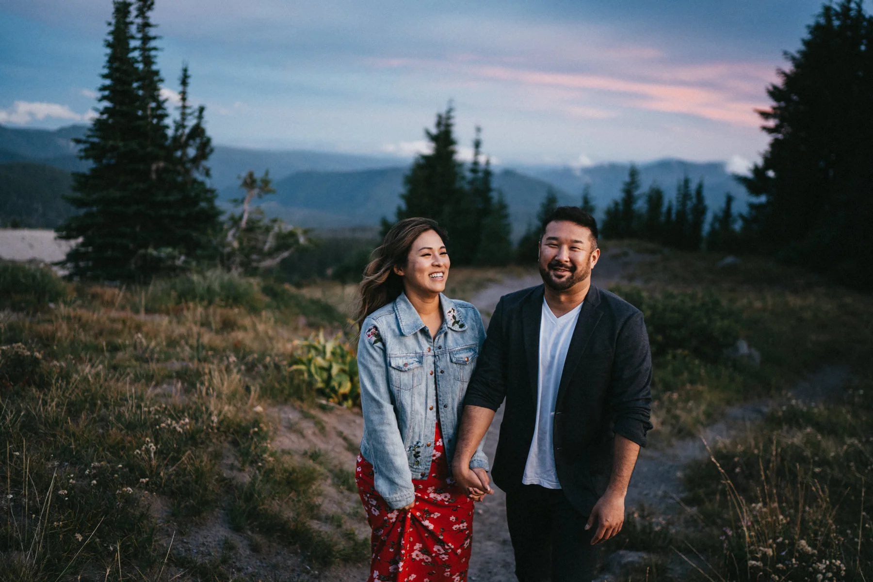trillium-lake-engagement-photos-136.jpg