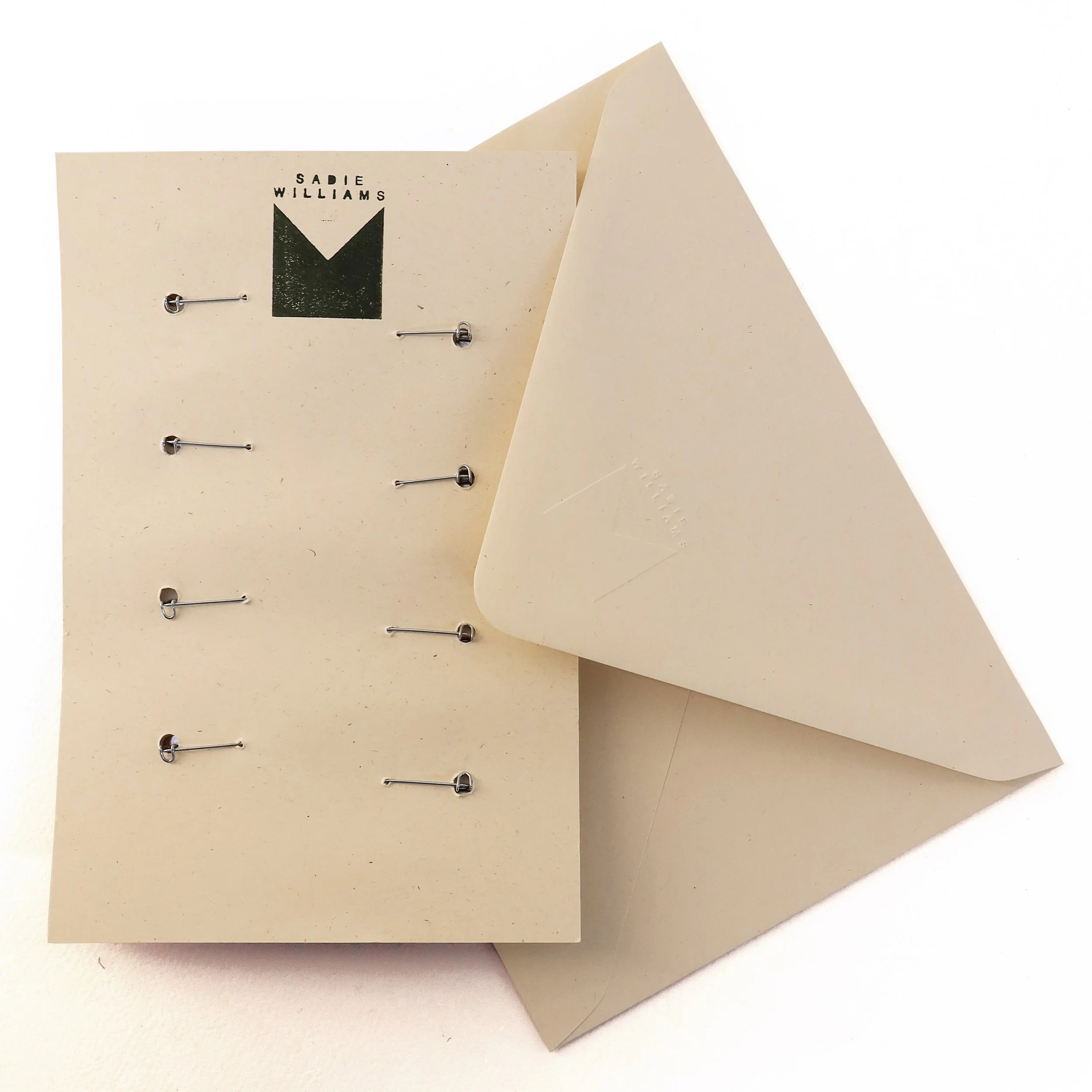 BADGE_PACKAGING.jpg