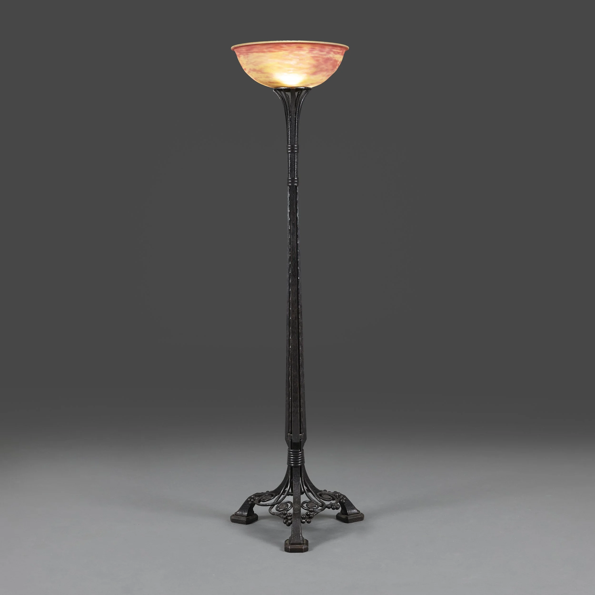 AN EXCEPTIONAL ART NOUVEAU UPLIGHTER
