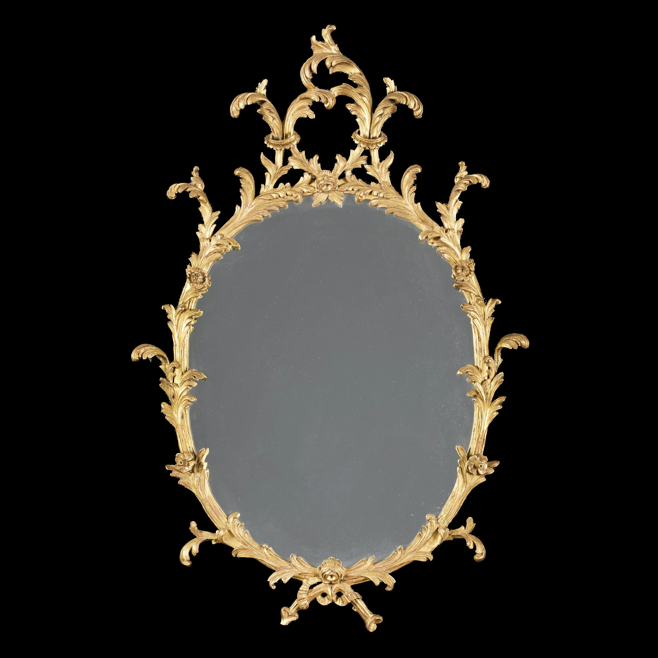 A GEORGIAN STYLE GILTWOOD MIRROR