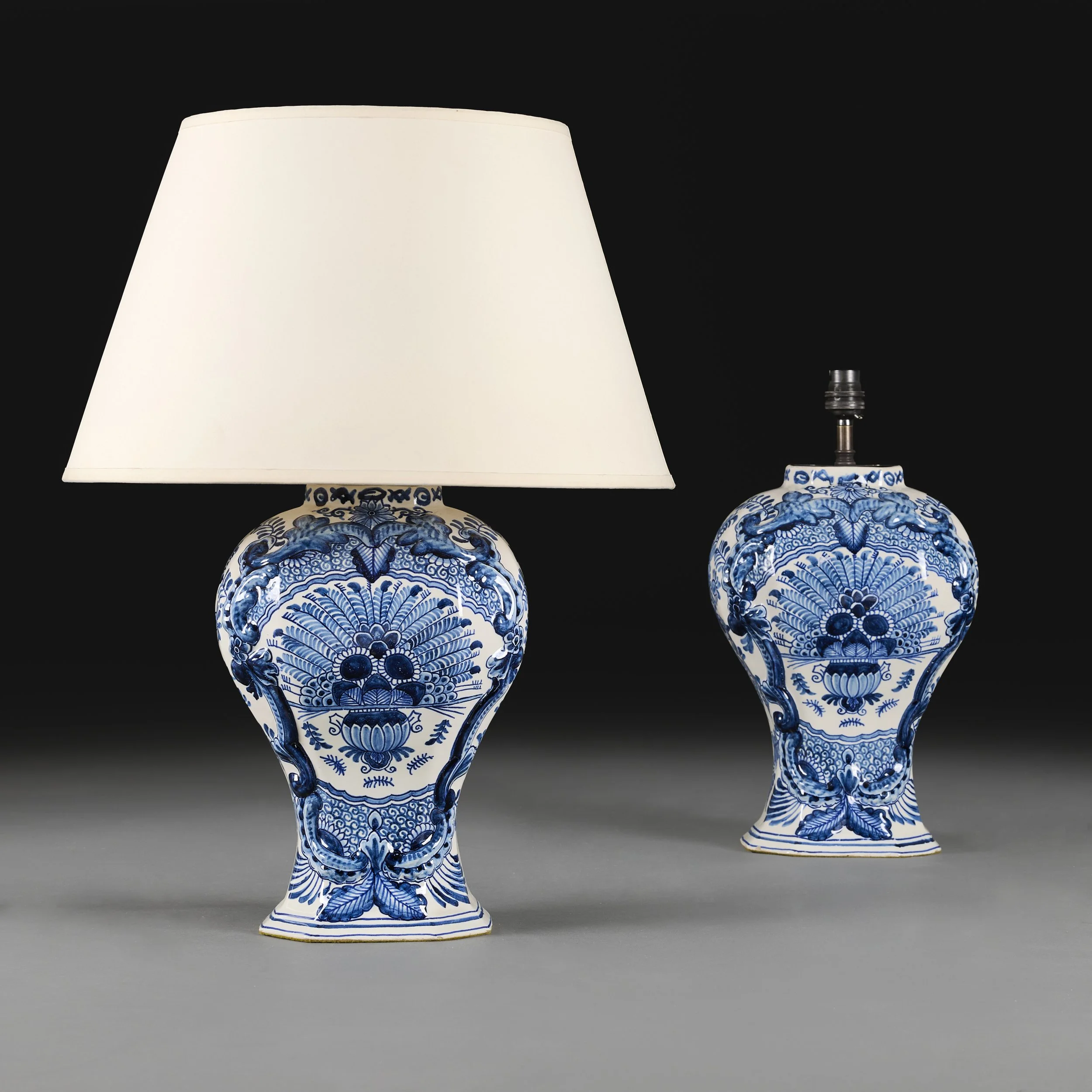 PAIR OF 19TH CENTURY DEFLT VASES AS LAMPS