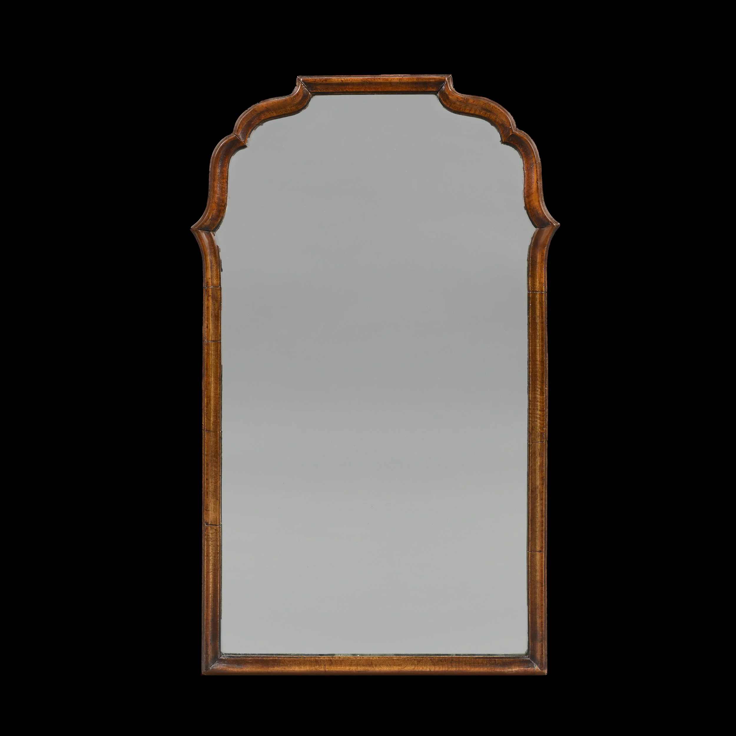 A QUEEN ANNE STYLE TABLE MIRROR