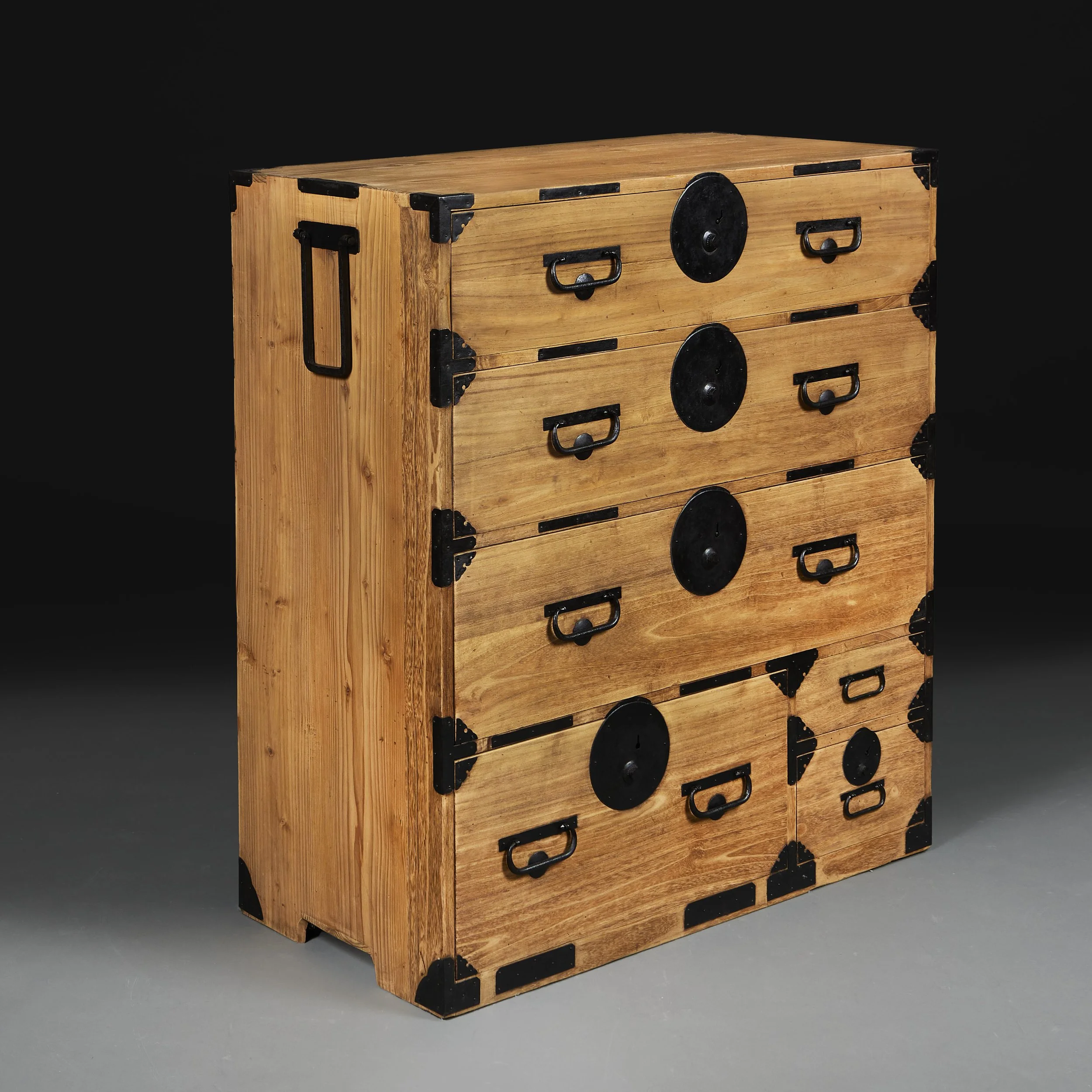 A 19TH CENTURY JAPANESE TANSU