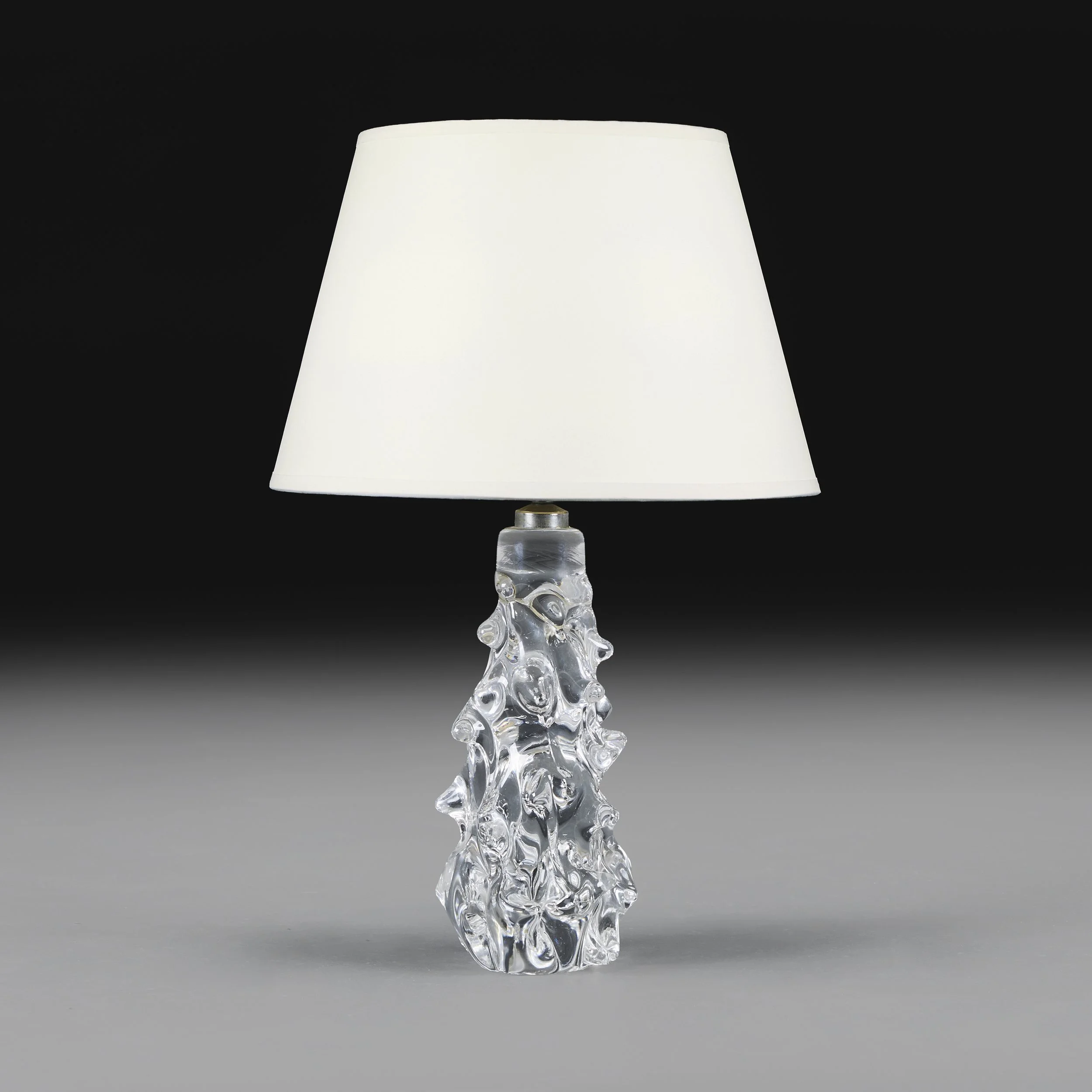 A SMALL ROSTRI MURANO GLASS LAMP