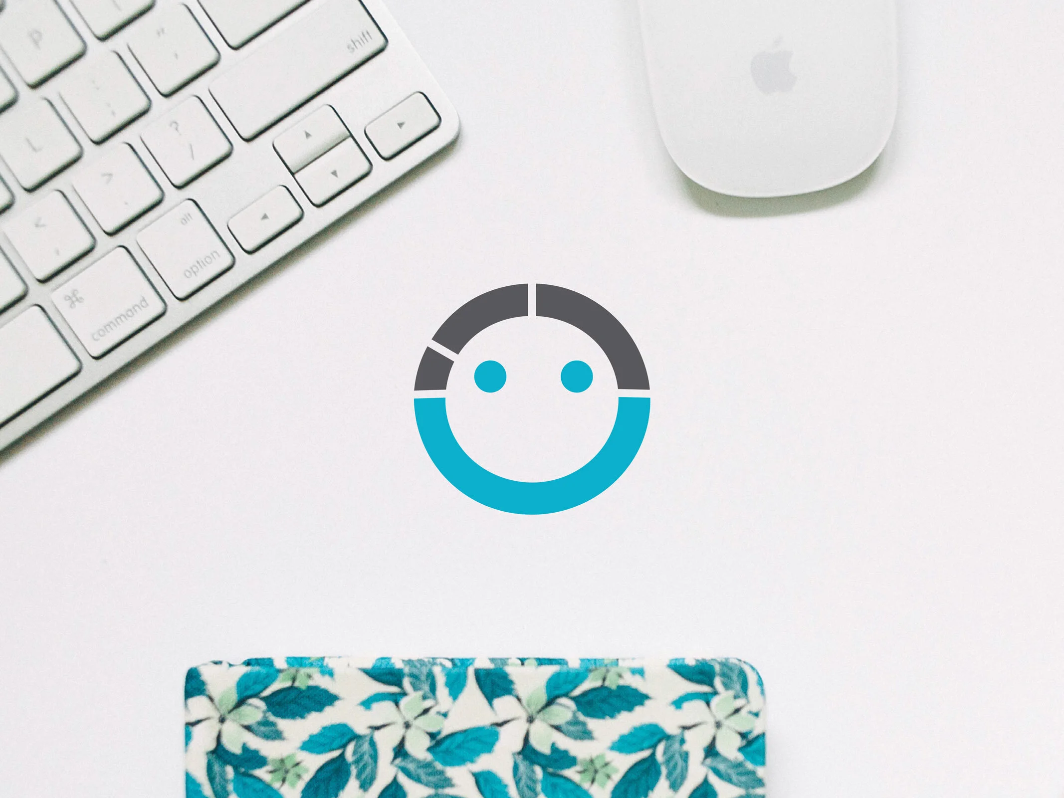 Aloha_BrandGuidelines_Smiley.jpg