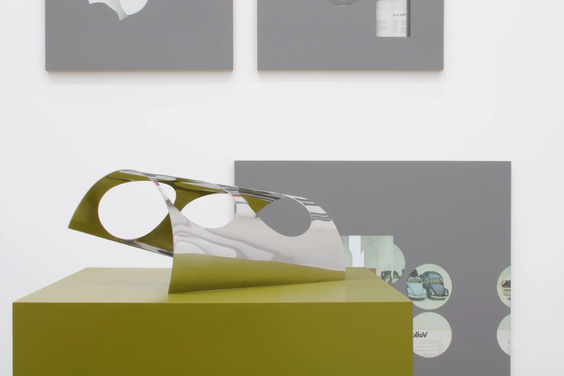 Kelley Walker, Catherine Bastide gallery, Brussels, 2012, exhibition view