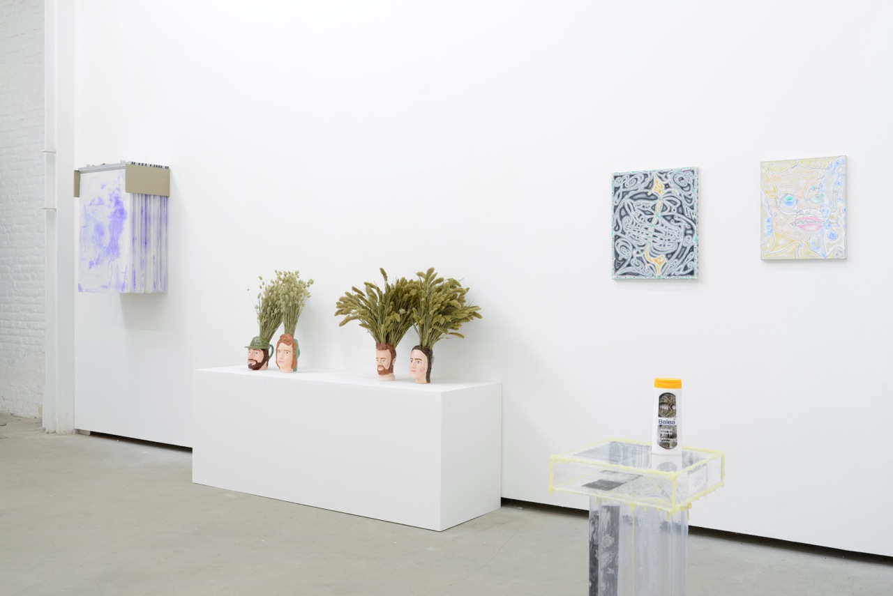 … / FOREVER YOUNG, group show at Catherine Bastide gallery, Brussels, 2014, exhibition view
