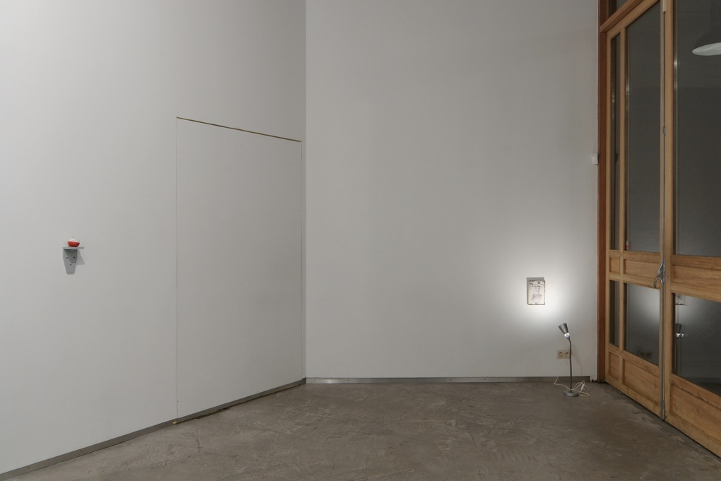 Three Projects, Catherine Bastide gallery, Brussels, 2012, exhibition view