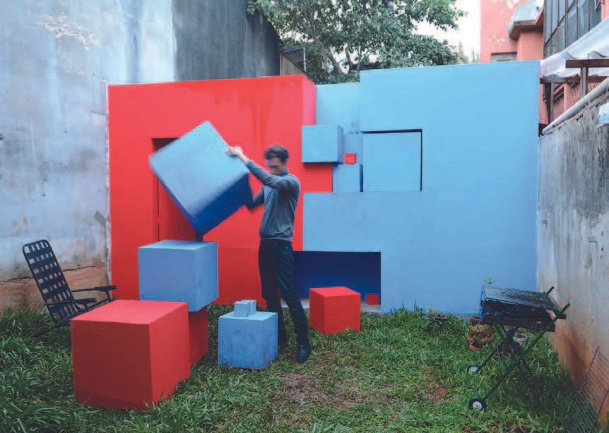 no drama house , manipulating the cubes, March 2011