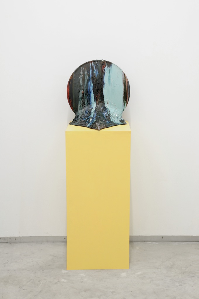 Alexandros Tzannis, New world, 2011, ceramic, 43 x 39 x 40 cm