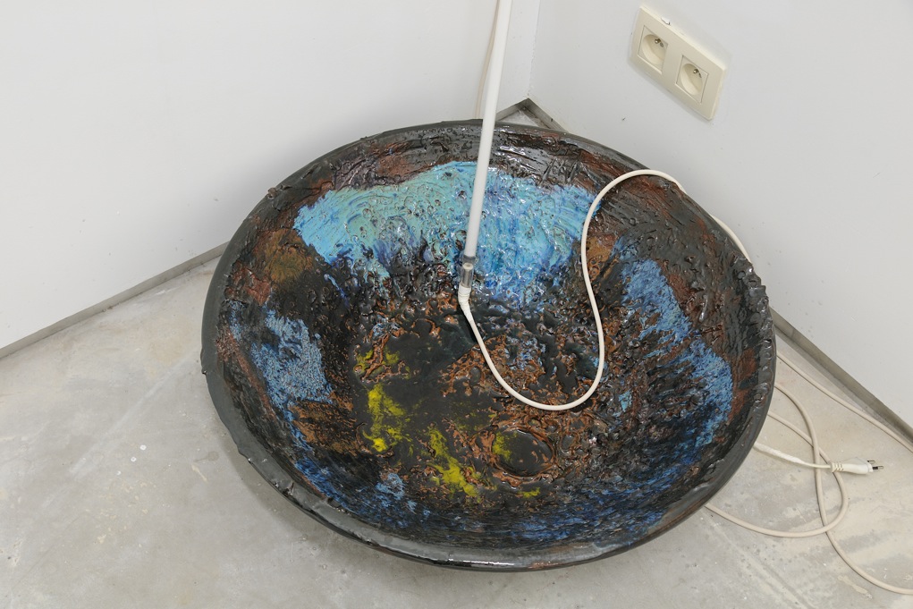 Alexandros Tzannis, Nissiros Volcano, 2011, ceramic, neon light, 140 x 67 x 80 cm (detail)