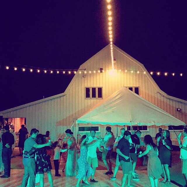 Had a blast spinning tunes at this beautiful outdoor wedding last weekend at @bloomsburyfarm1856 It was nice to see some normalcy again though we make it a point to respect everyone&rsquo;s space and sanitize our mics often. #iowa #wedding #weddingph