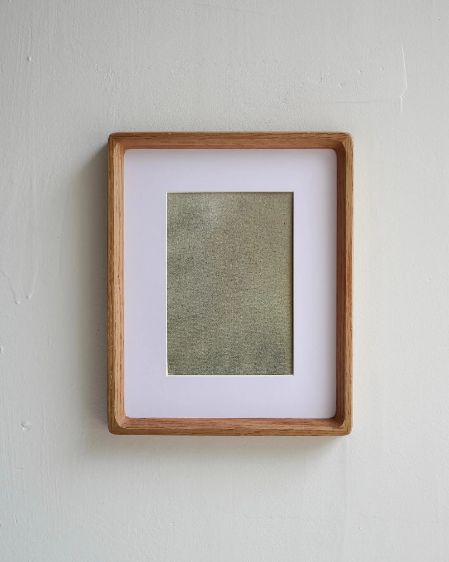 Small studies like this hold the beginnings of so many ideas. These 5x7 little originals are matted to 8x10 and framed in natural wood. 

Available. More details are on my website (link in bio).