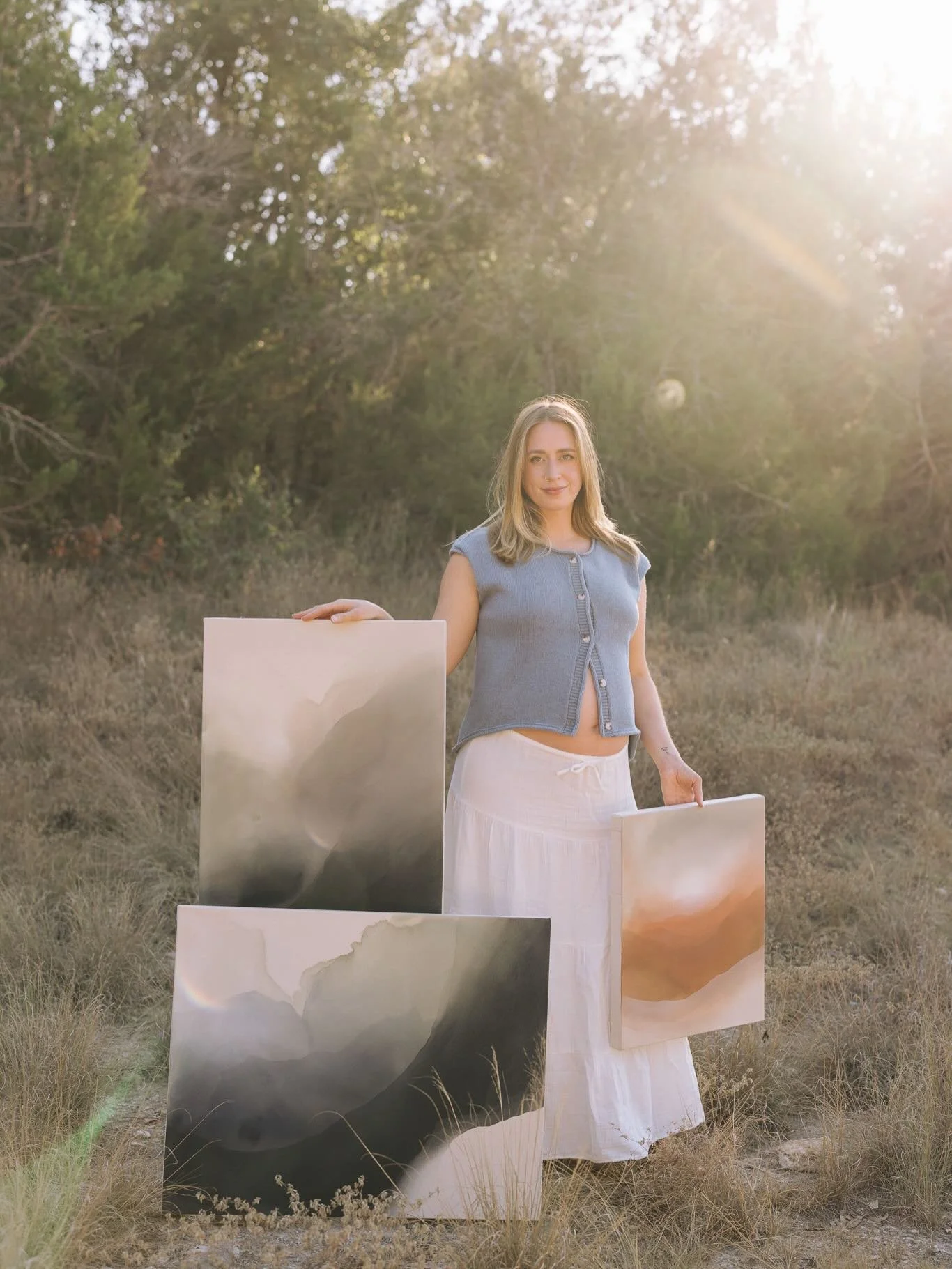 Letting the work meet open space.

📸 captured by @marinebarianphoto 
One of these pieces is still available. If interested, feel free to DM or email. More details are on my website (link in bio).

#softminimalism #earthtones #texturedart #artcollect