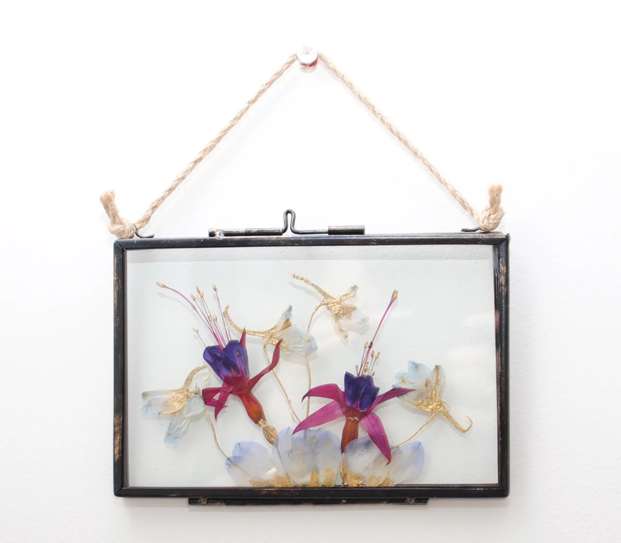 Gilded Pressed Flower Frame XVIII