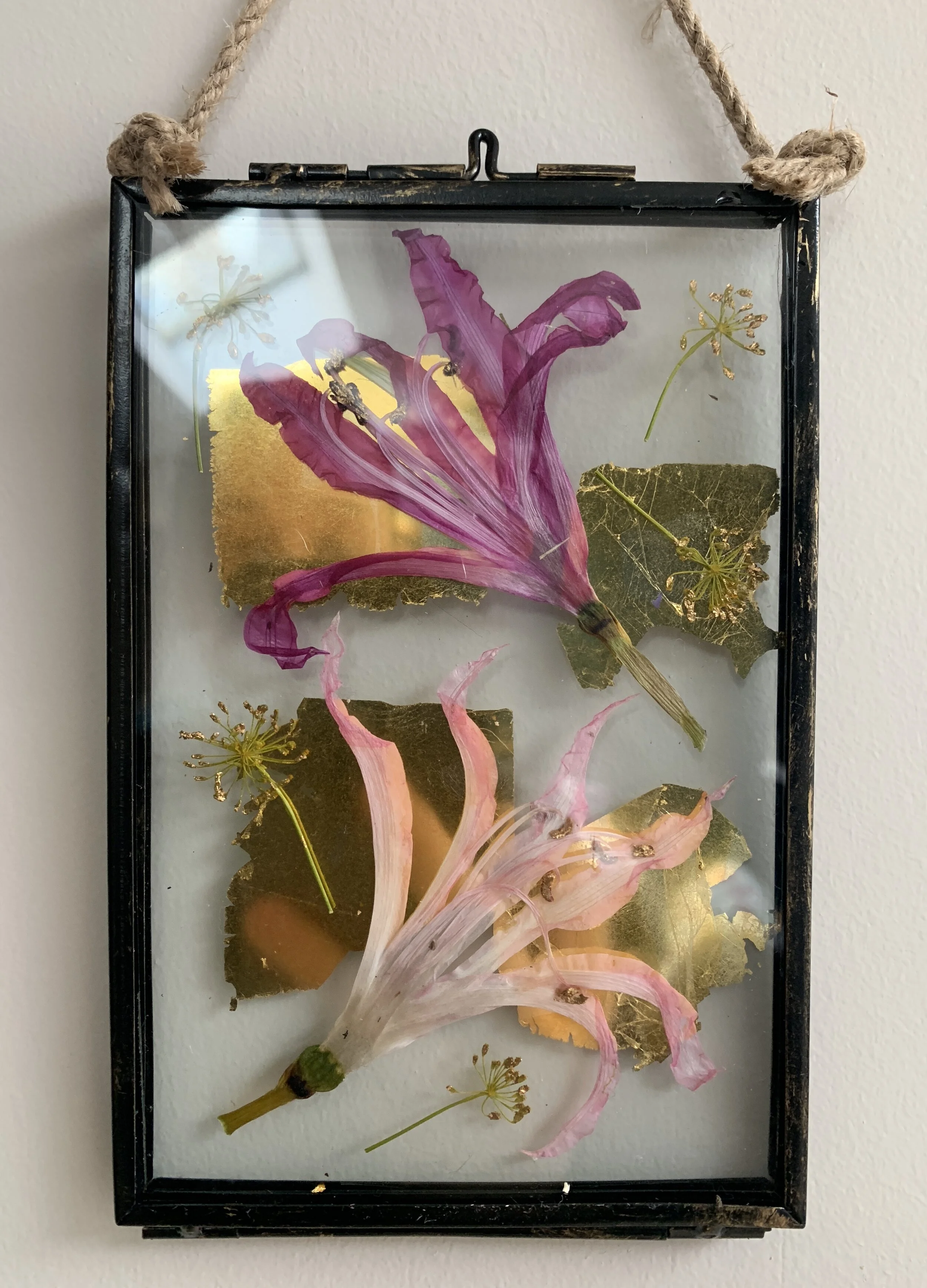 GILDED PRESSED FLOWER FRAME XXXIII