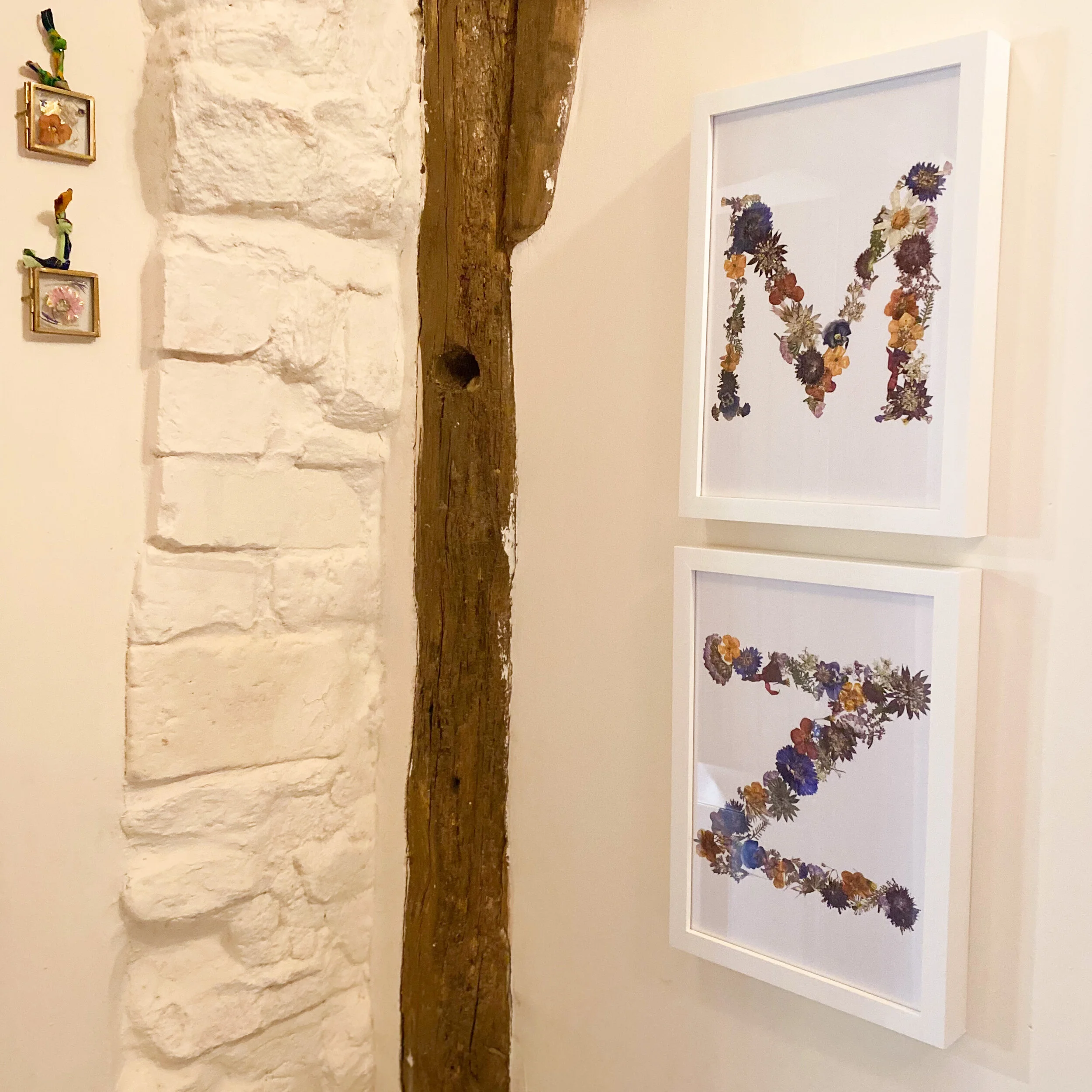 Initils in situ.JPEG