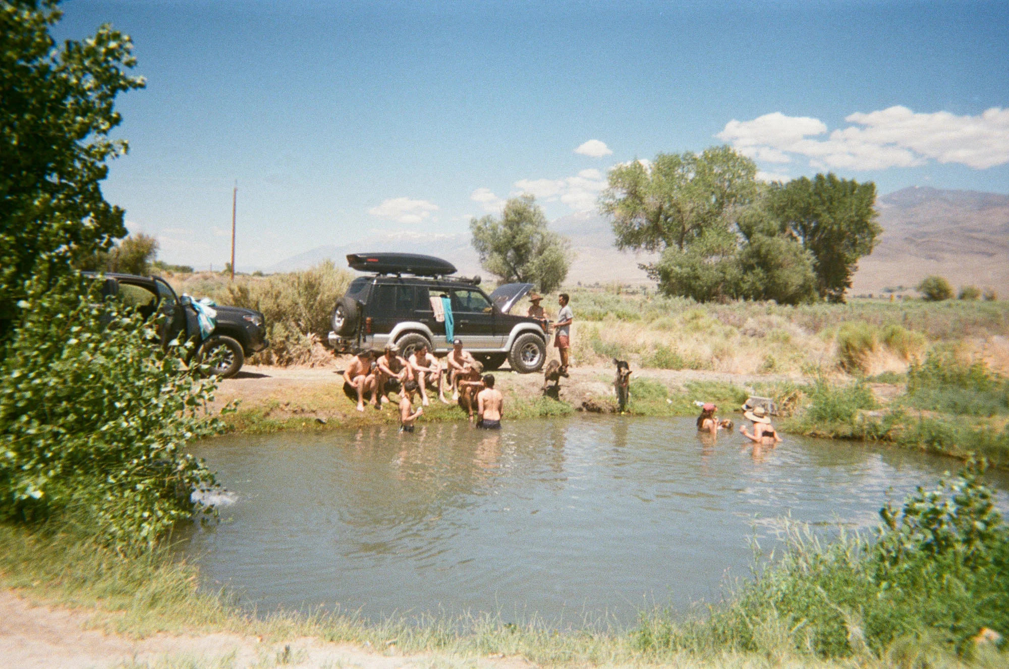 906516020020.jpg