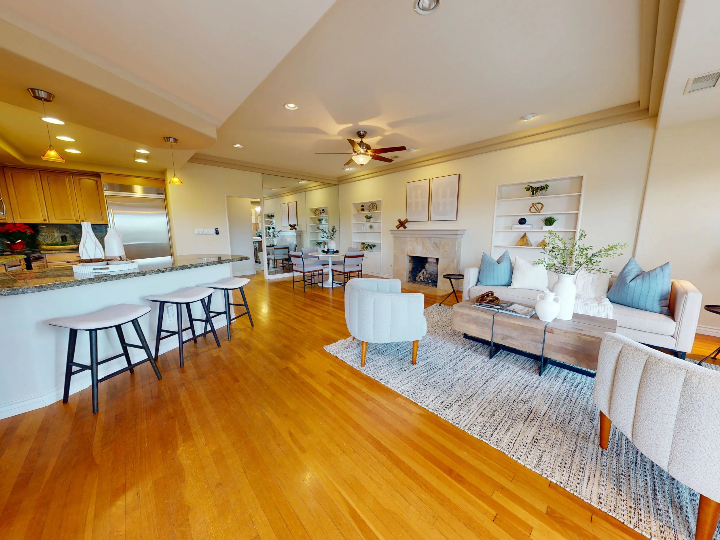 02 3634 Crown Point Dr1.jpg