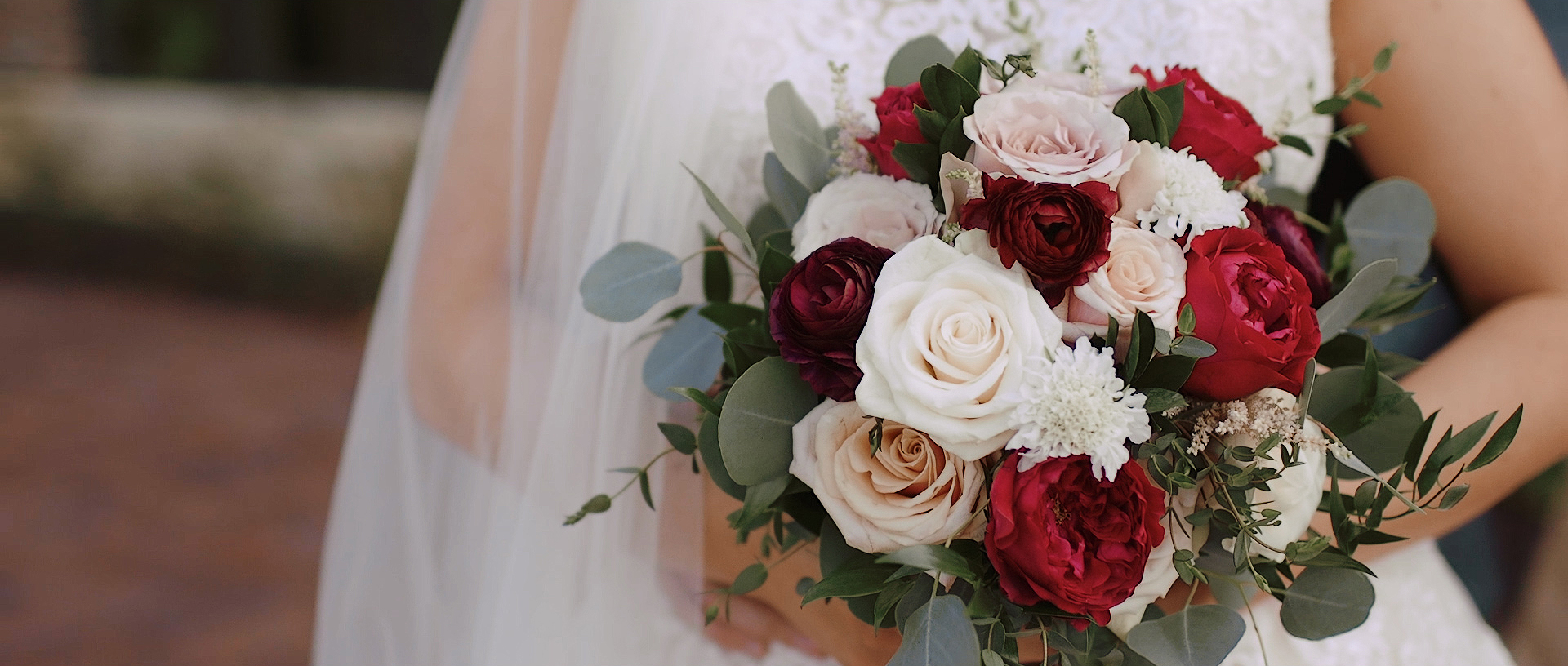 moore-flowers-wichita-wedding-designer
