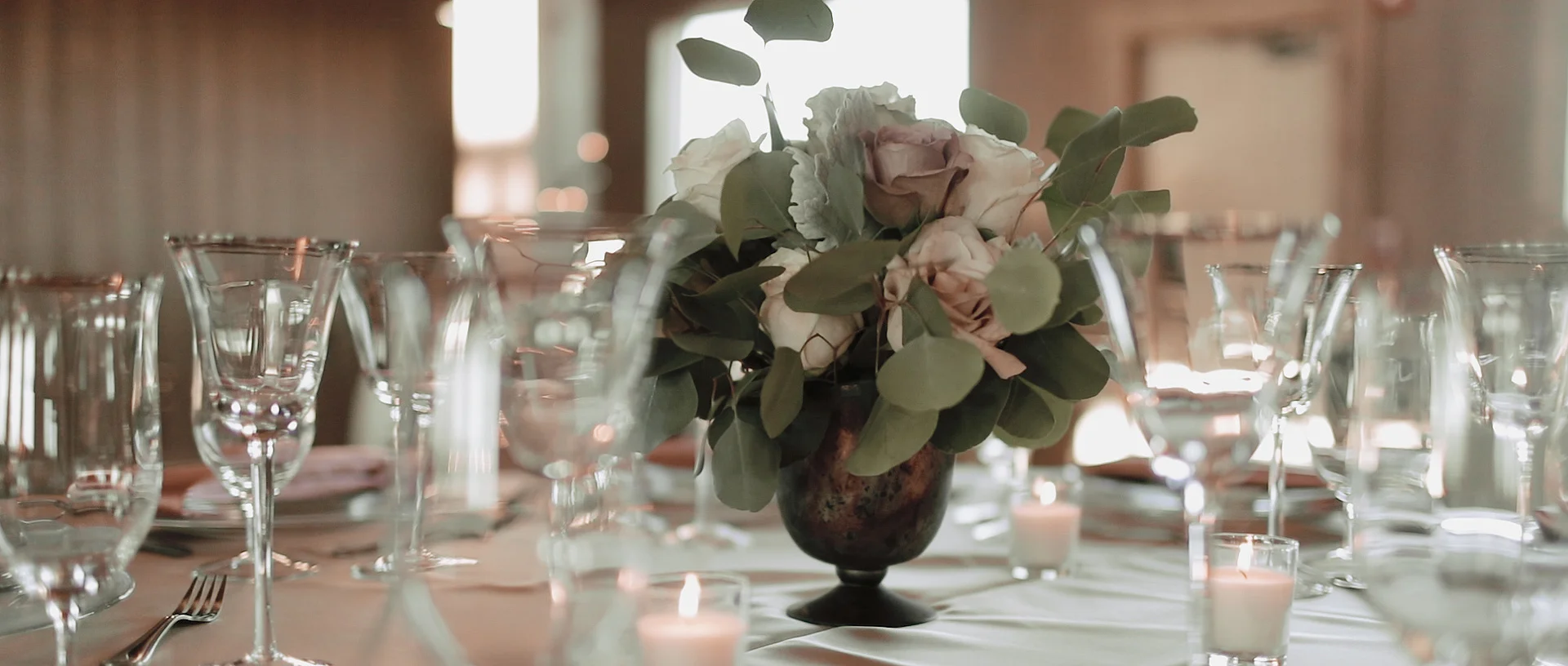 table-setting-moore-flowers