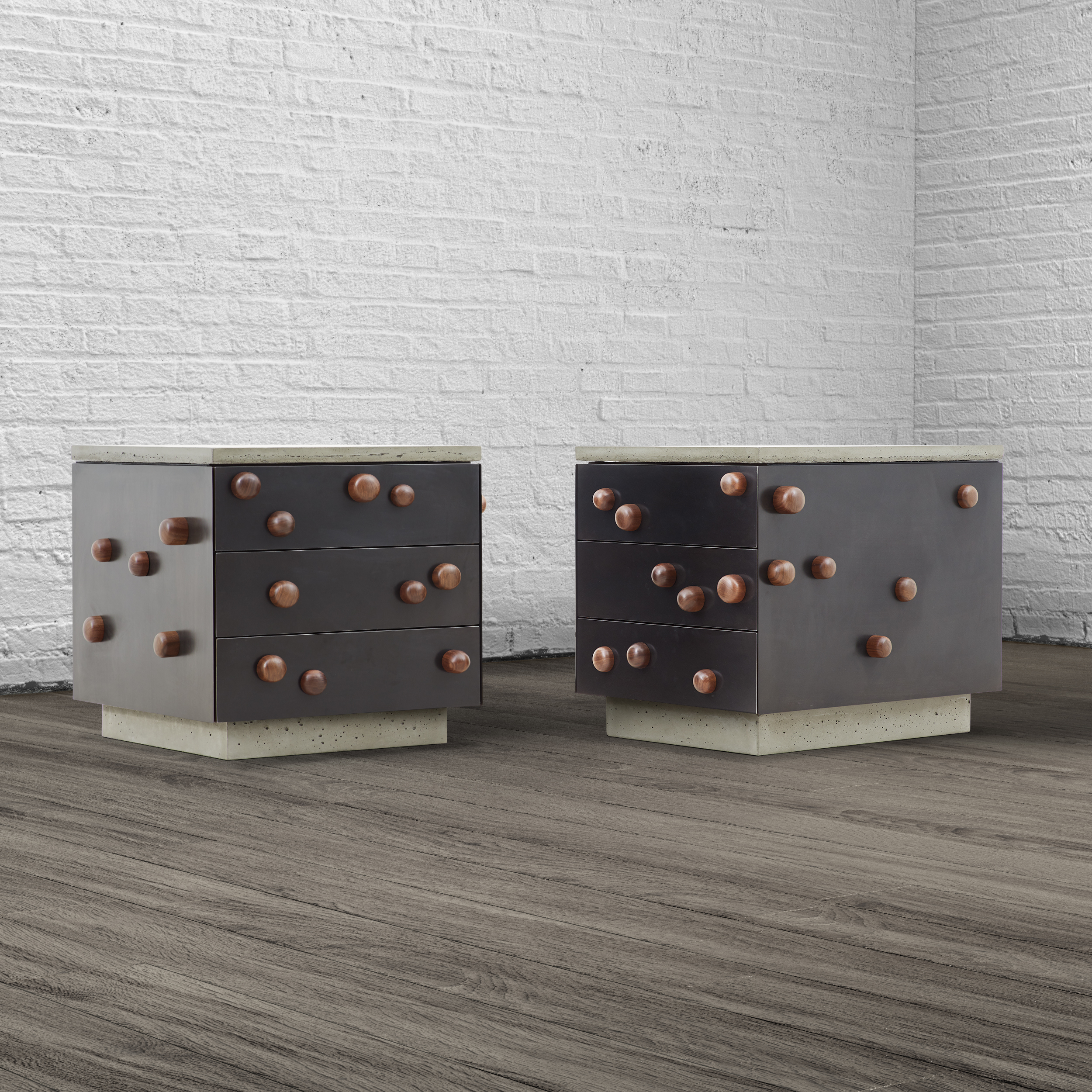PROTRUSIONS END TABLE