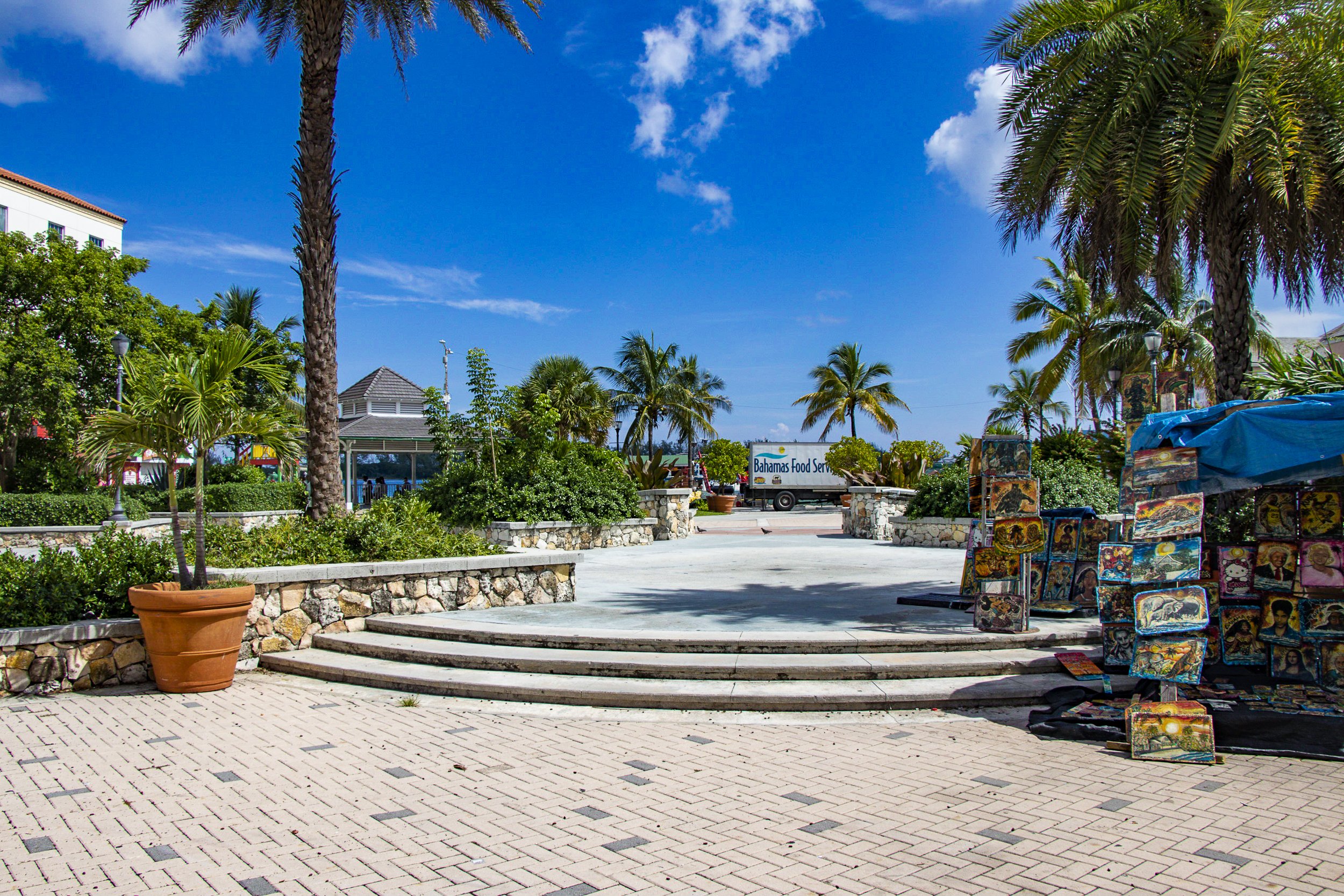 Pompey Square is one of my favorite spots on the island, it reminds me of my first trip